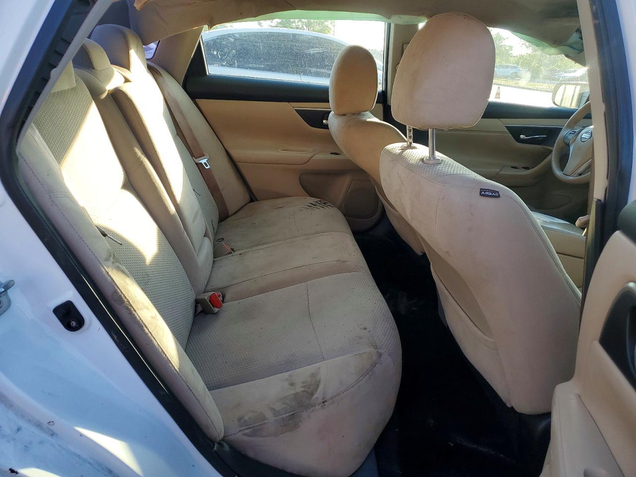 2015 Nissan Altima 2.5 Sv White vin: 1N4AL3AP6FC265270