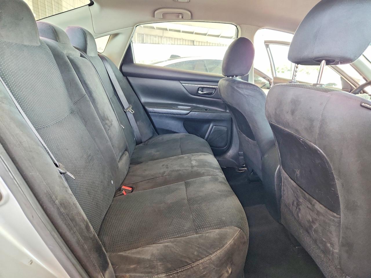 2015 Nissan Altima 2.5 S Silver vin: 1N4AL3AP6FC286328