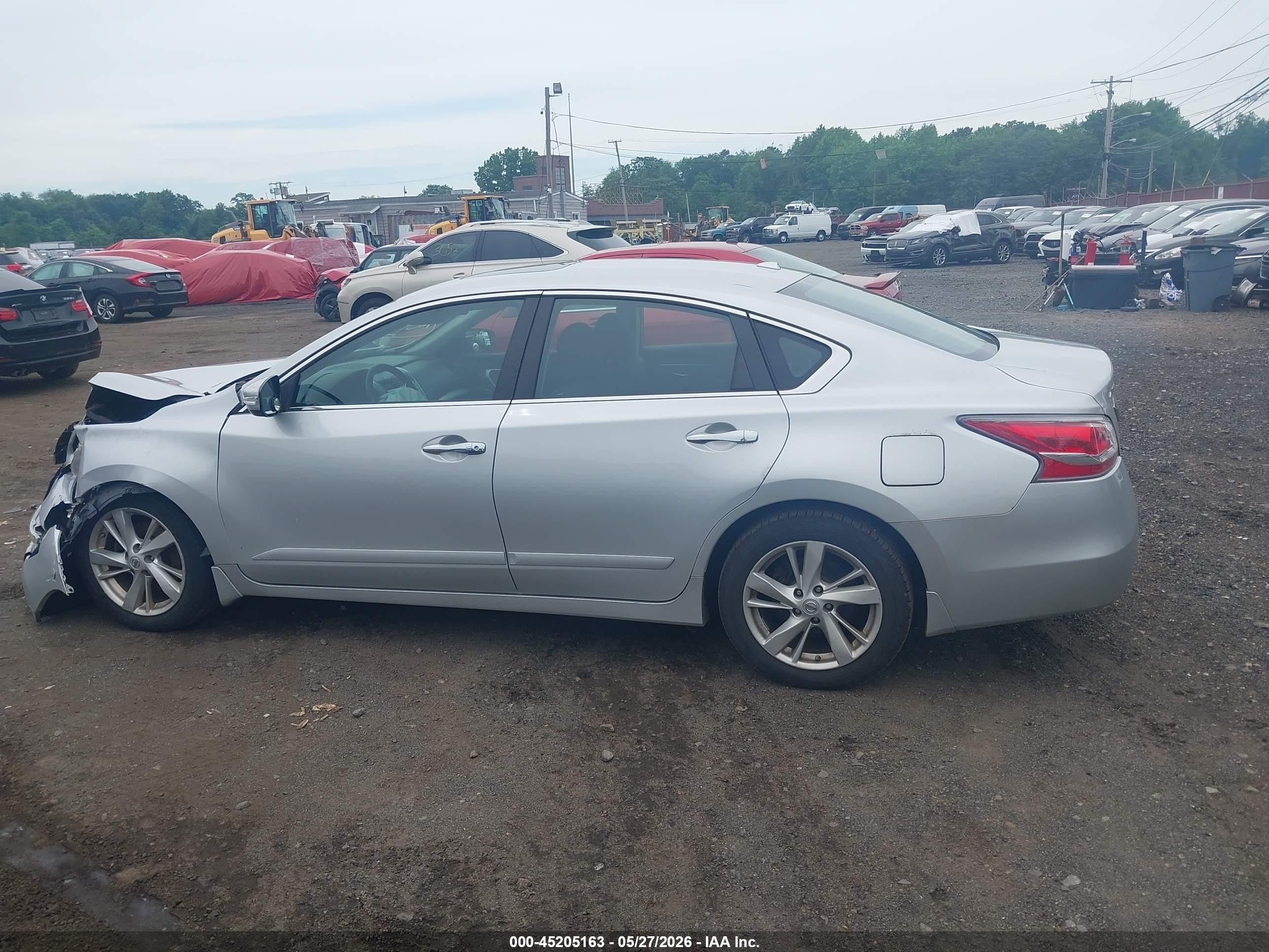 2015 Nissan Altima 2.5 Sv Серый vin: 1N4AL3AP6FC294140