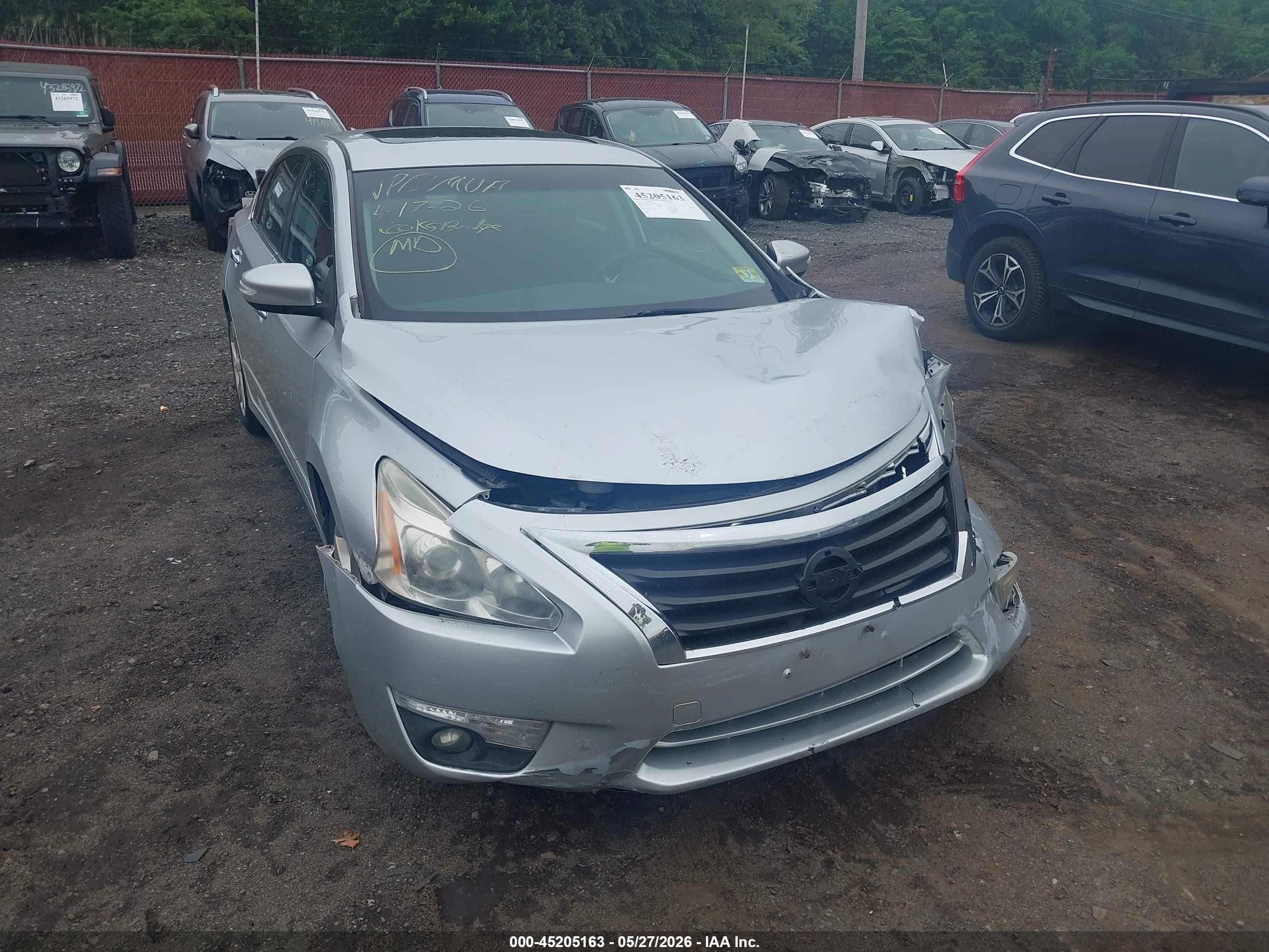 2015 Nissan Altima 2.5 Sv Серый vin: 1N4AL3AP6FC294140