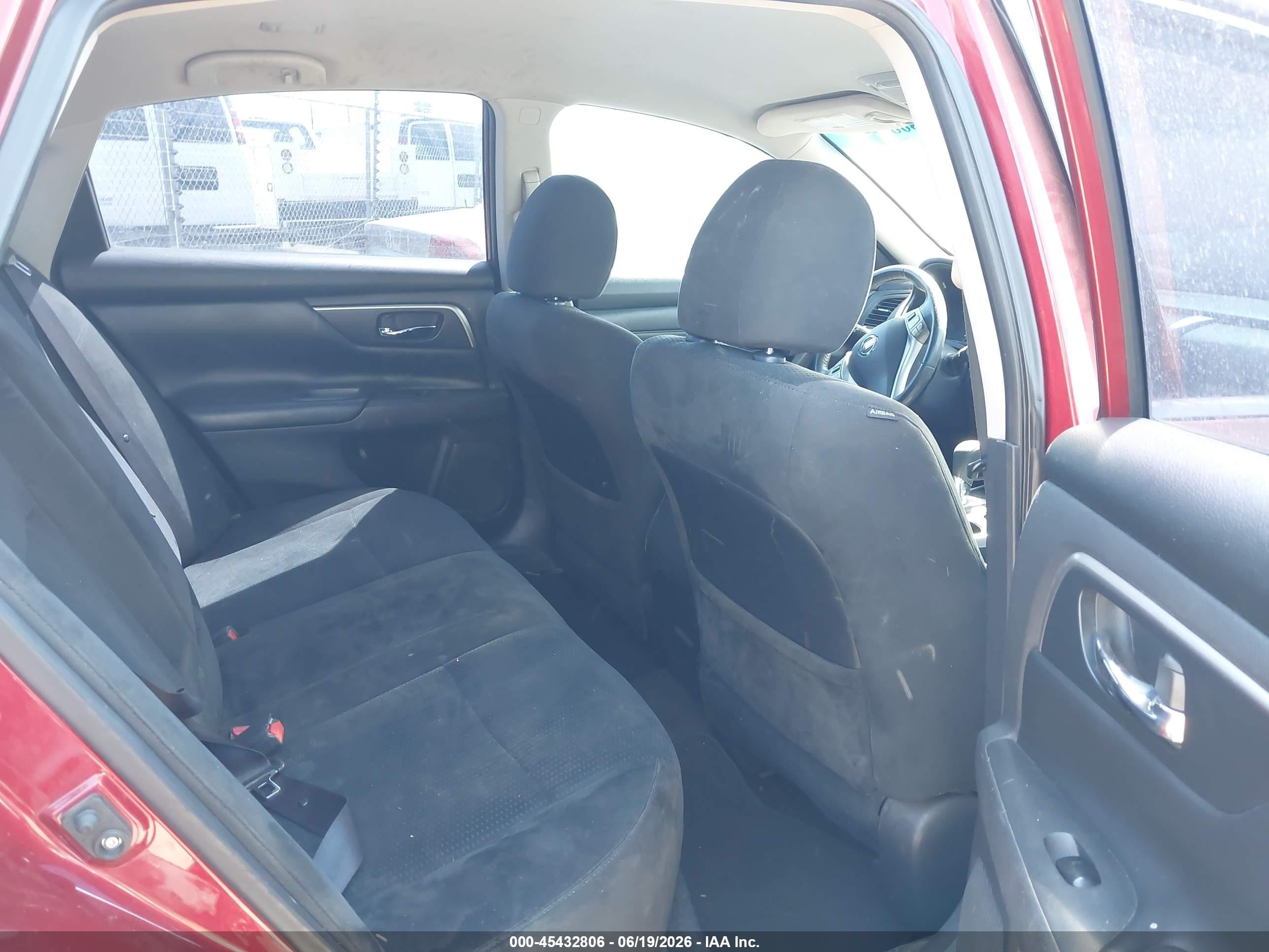 2015 Nissan Altima 2.5 Sv Red vin: 1N4AL3AP6FC296020