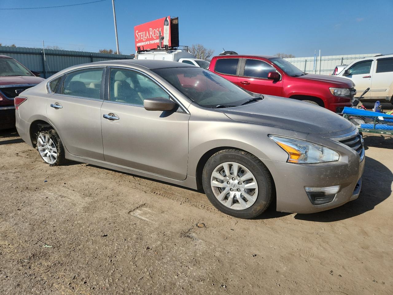 2015 Nissan Altima 2.5 S Желто-коричневый vin: 1N4AL3AP6FC412316