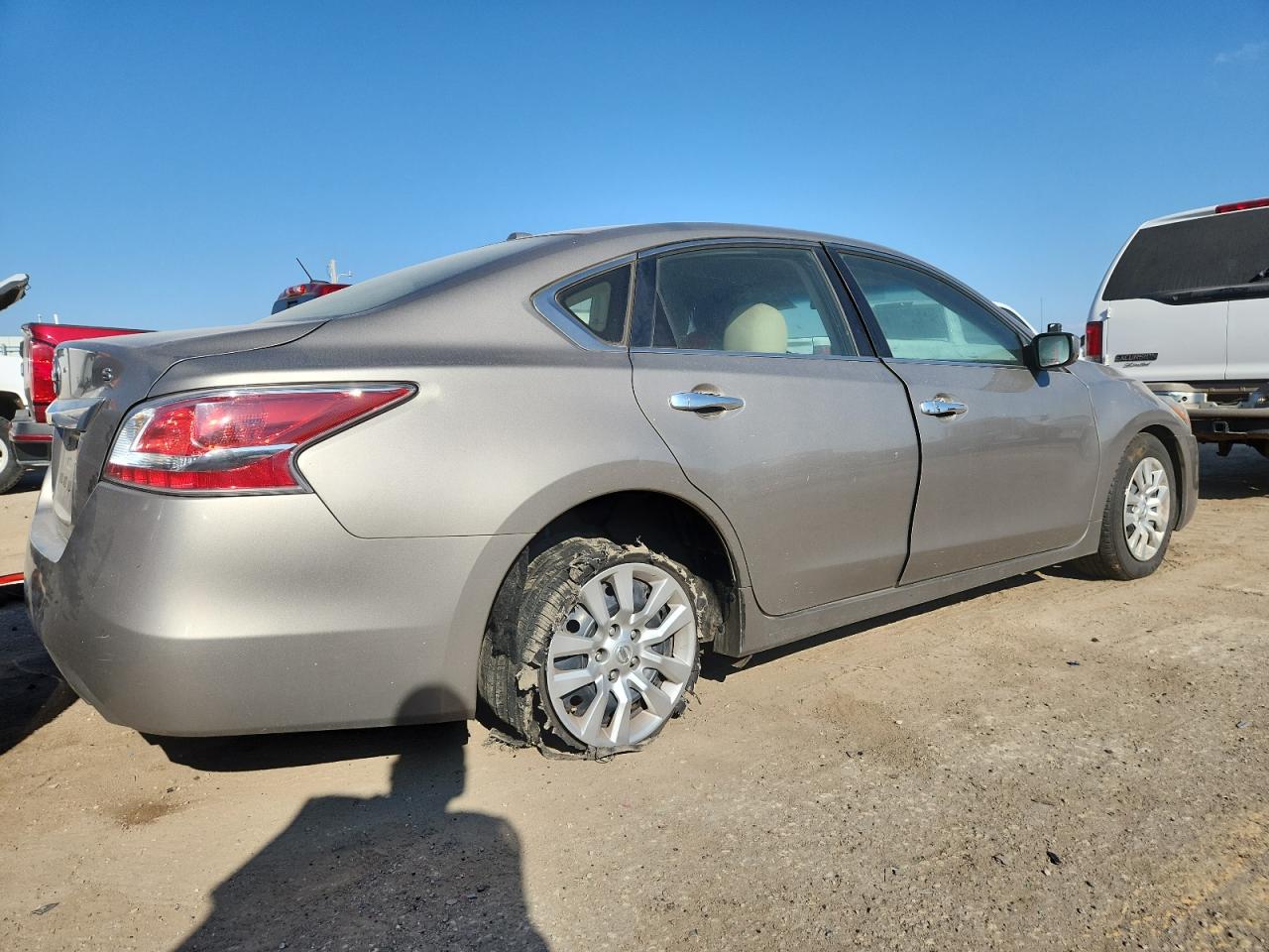 2015 Nissan Altima 2.5 S Желто-коричневый vin: 1N4AL3AP6FC412316