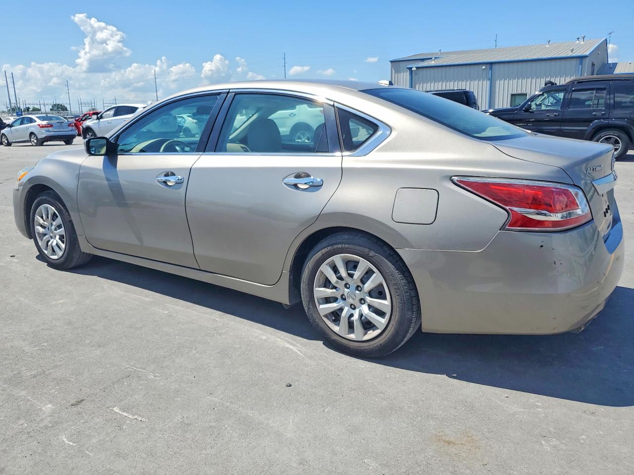 2015 Nissan Altima 2.5 S Silver vin: 1N4AL3AP6FC412316
