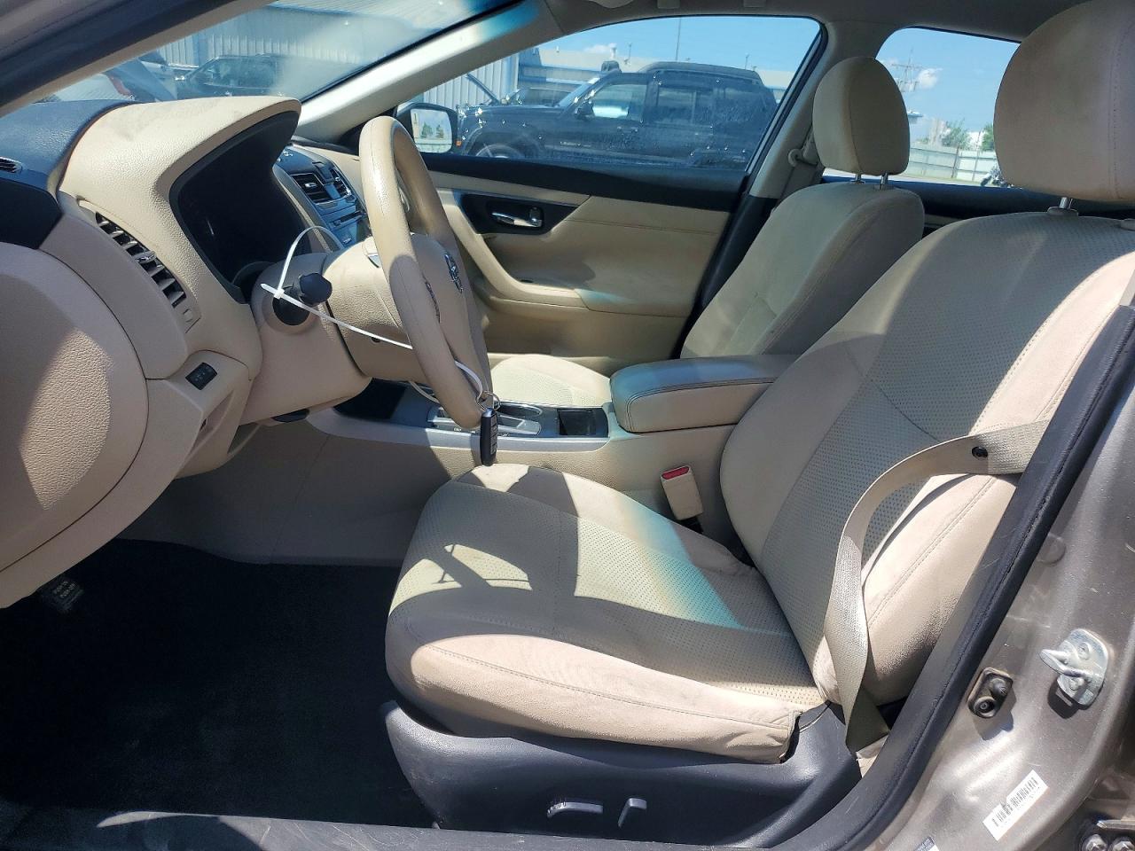 2015 Nissan Altima 2.5 S Silver vin: 1N4AL3AP6FC412316