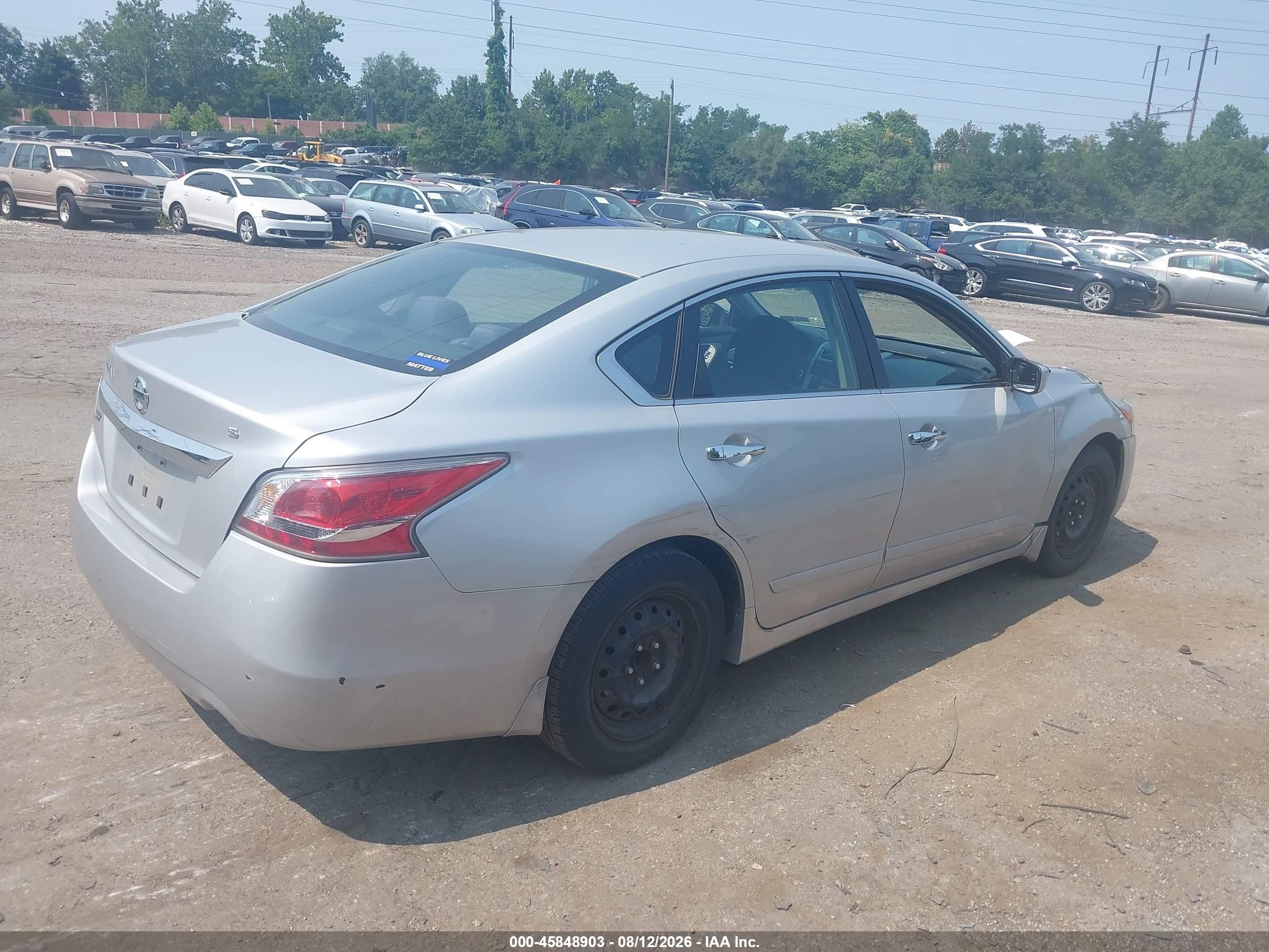 2015 Nissan Altima 2.5 S Silver vin: 1N4AL3AP6FC412882