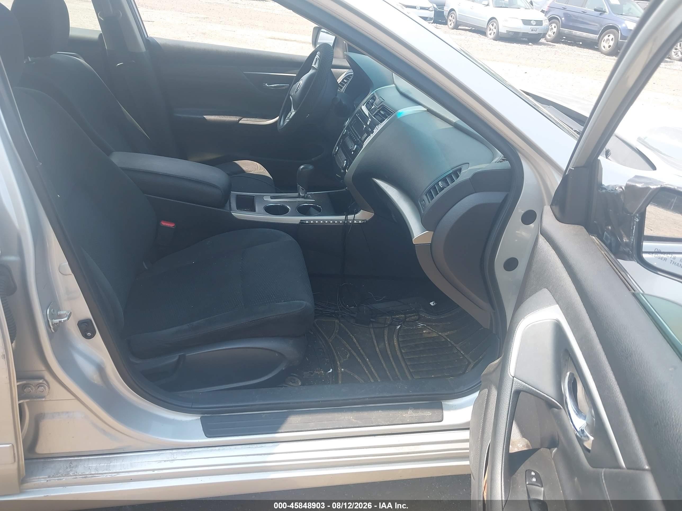 2015 Nissan Altima 2.5 S Silver vin: 1N4AL3AP6FC412882
