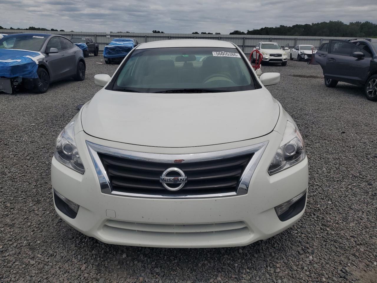 2015 Nissan Altima 2.5 S White vin: 1N4AL3AP6FC428158
