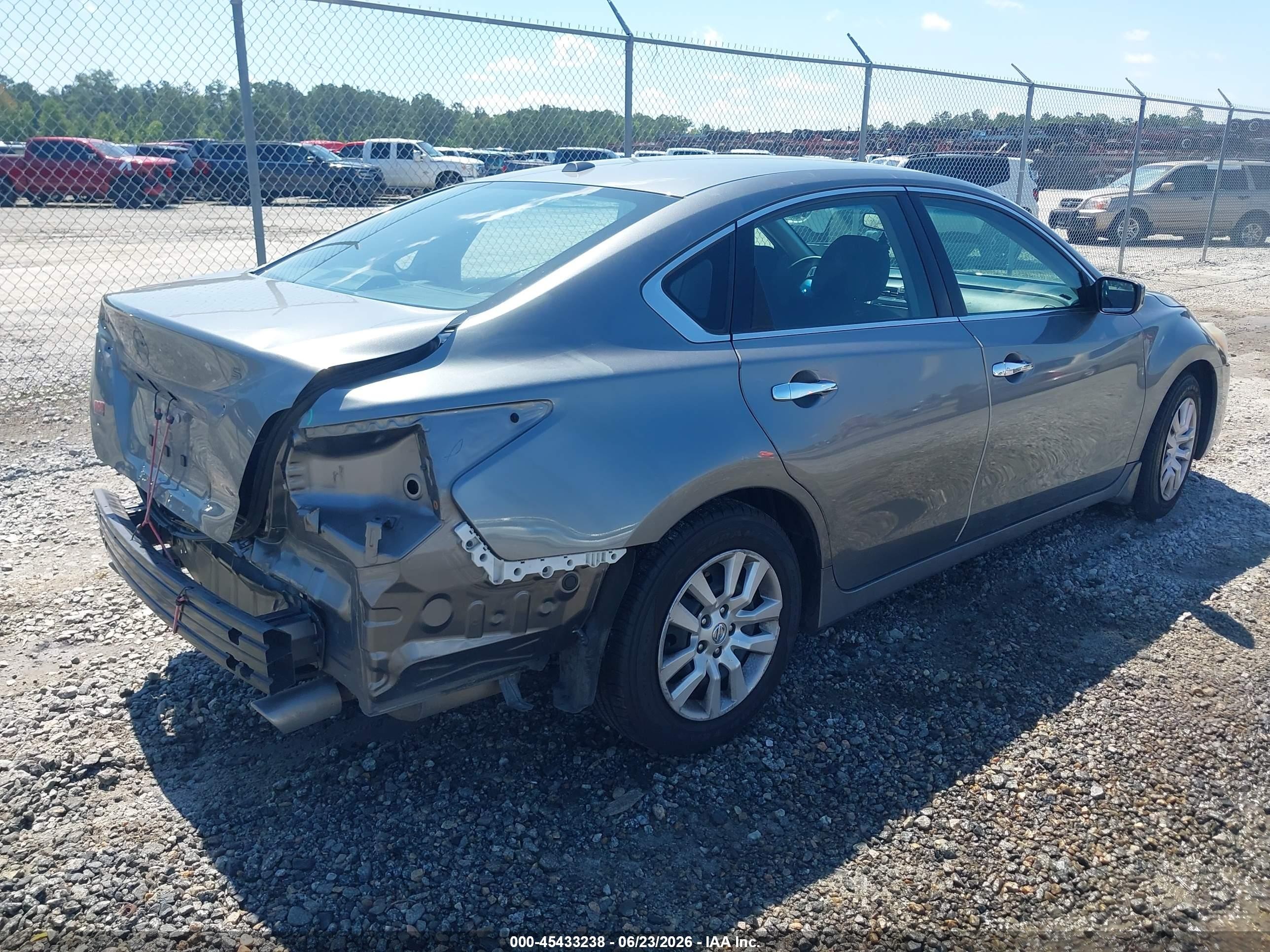 2015 Nissan Altima 2.5 S Gray vin: 1N4AL3AP6FC431402