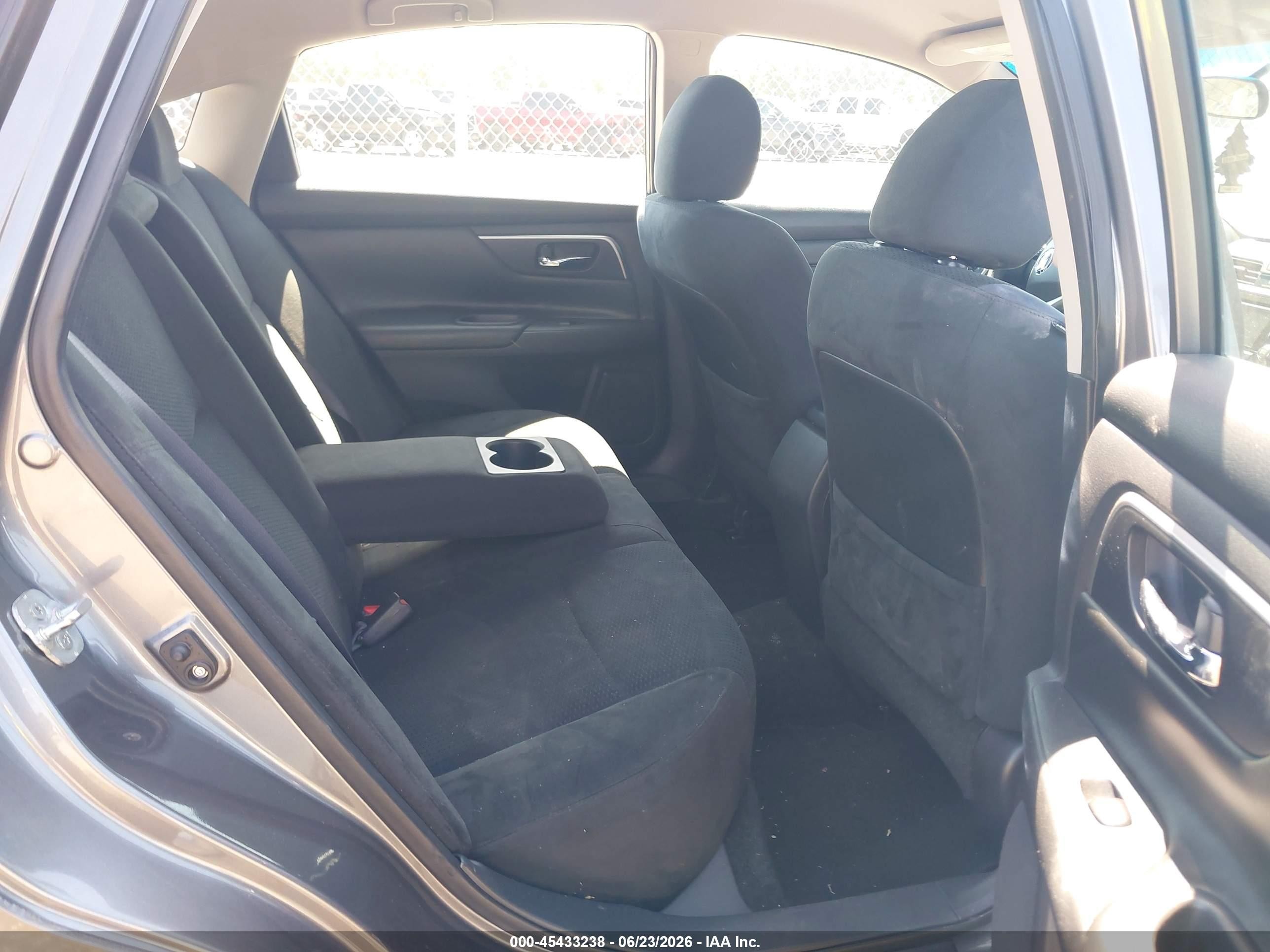 2015 Nissan Altima 2.5 S Gray vin: 1N4AL3AP6FC431402