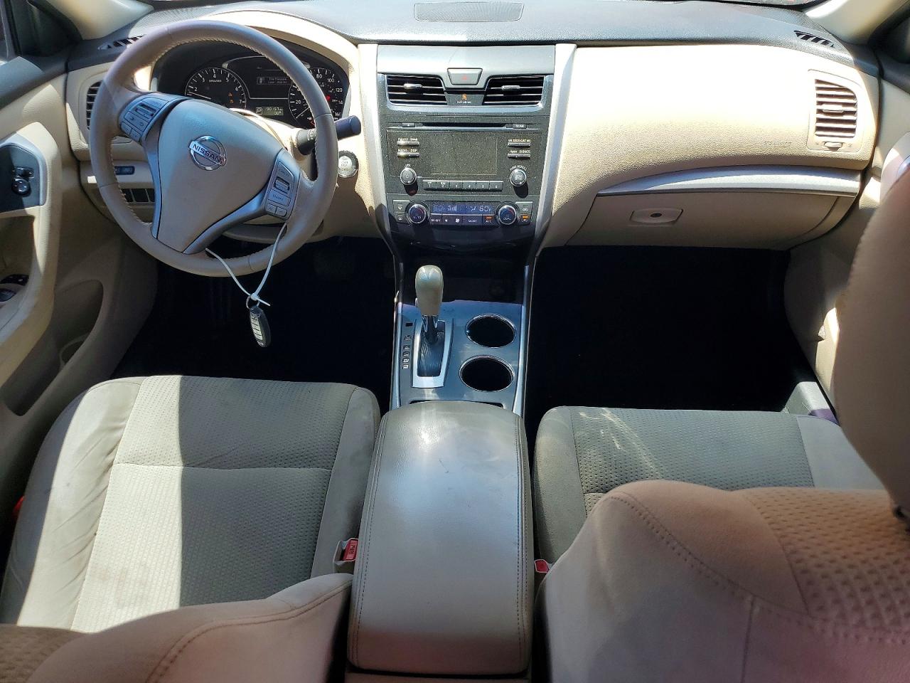 2015 Nissan Altima 2.5 Sv Красный vin: 1N4AL3AP6FC431822