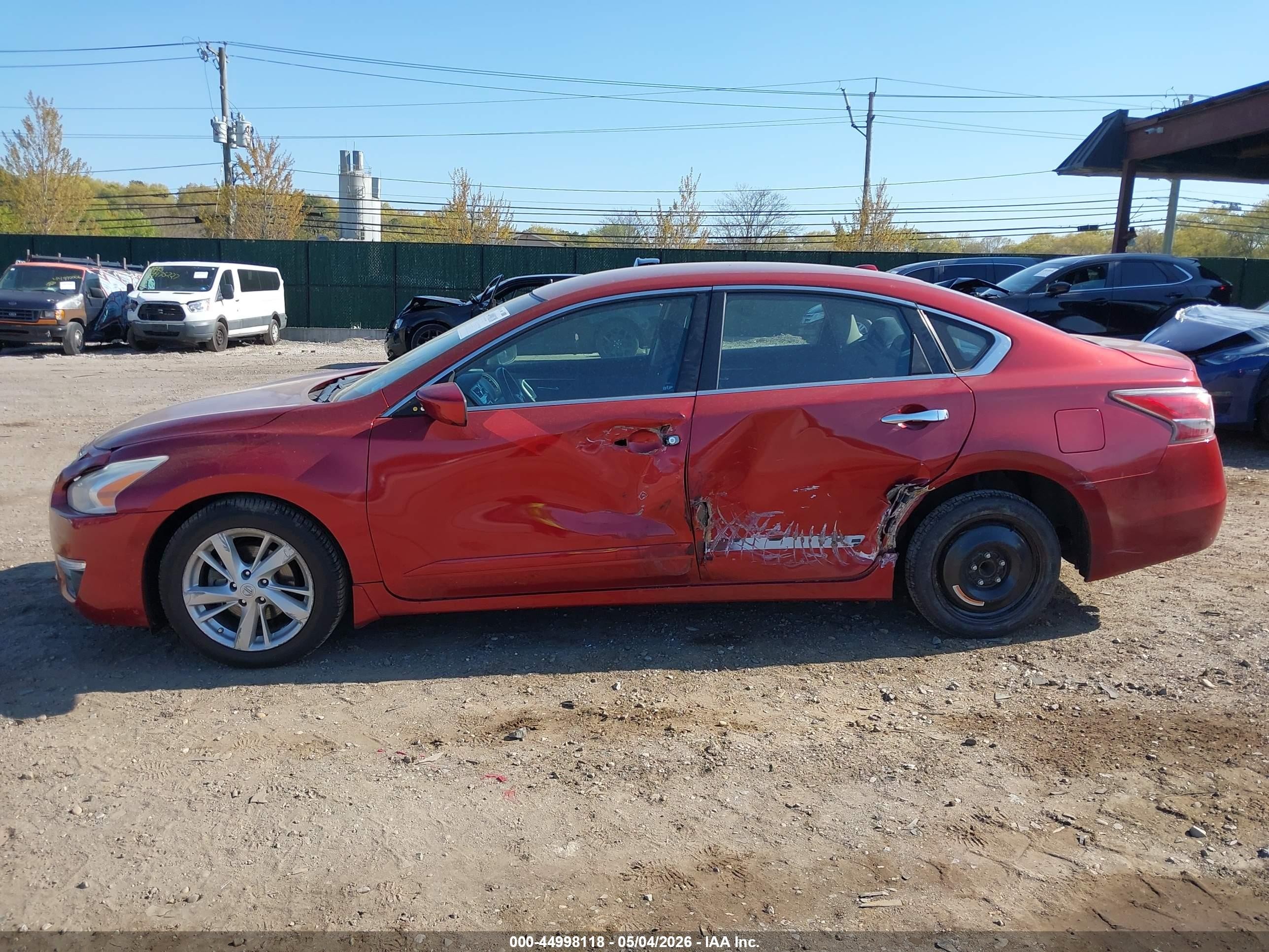 2015 Nissan Altima 2.5 Sv Red vin: 1N4AL3AP6FC435482