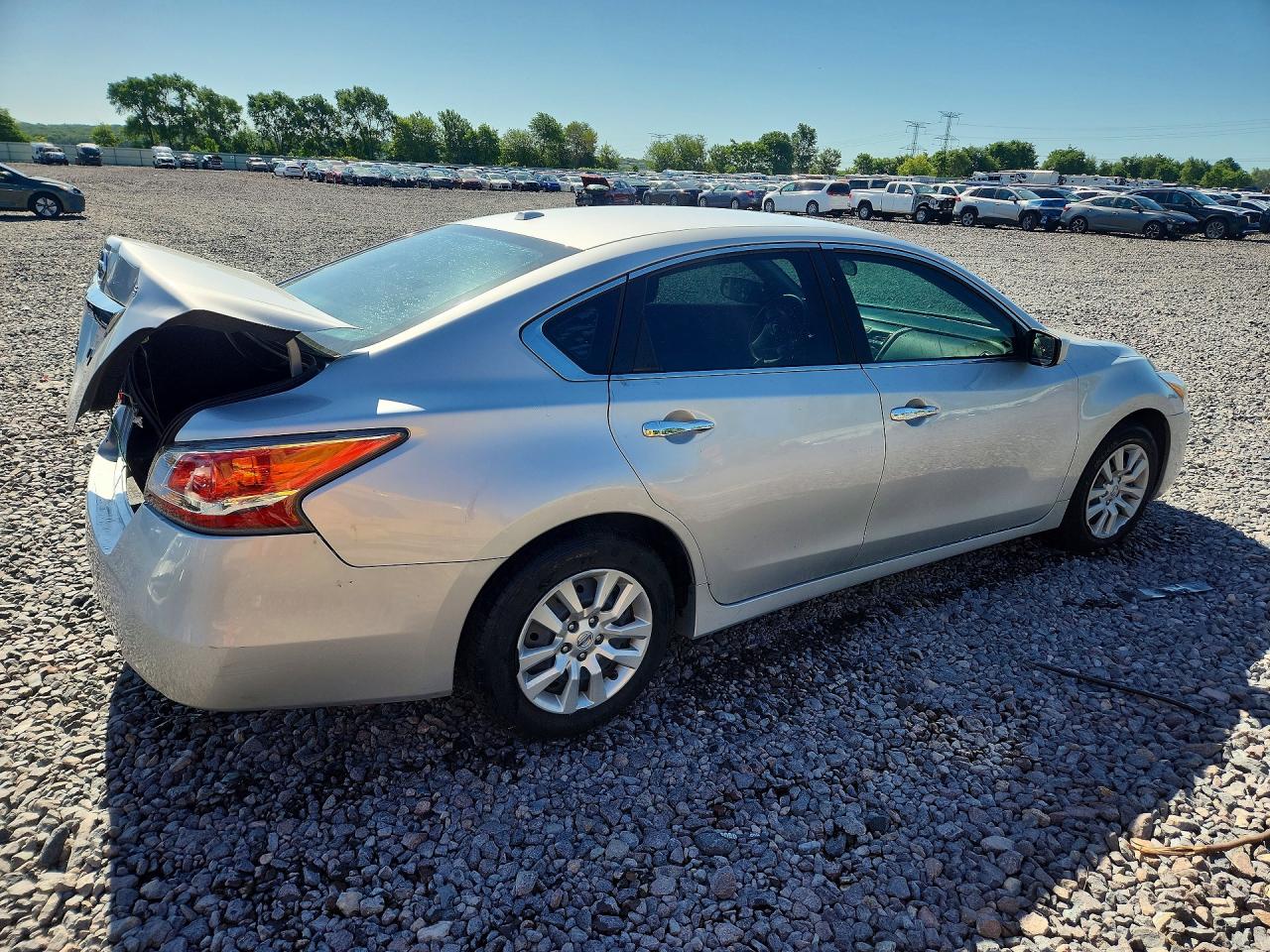2015 Nissan Altima 2.5 S Silver vin: 1N4AL3AP6FC444554