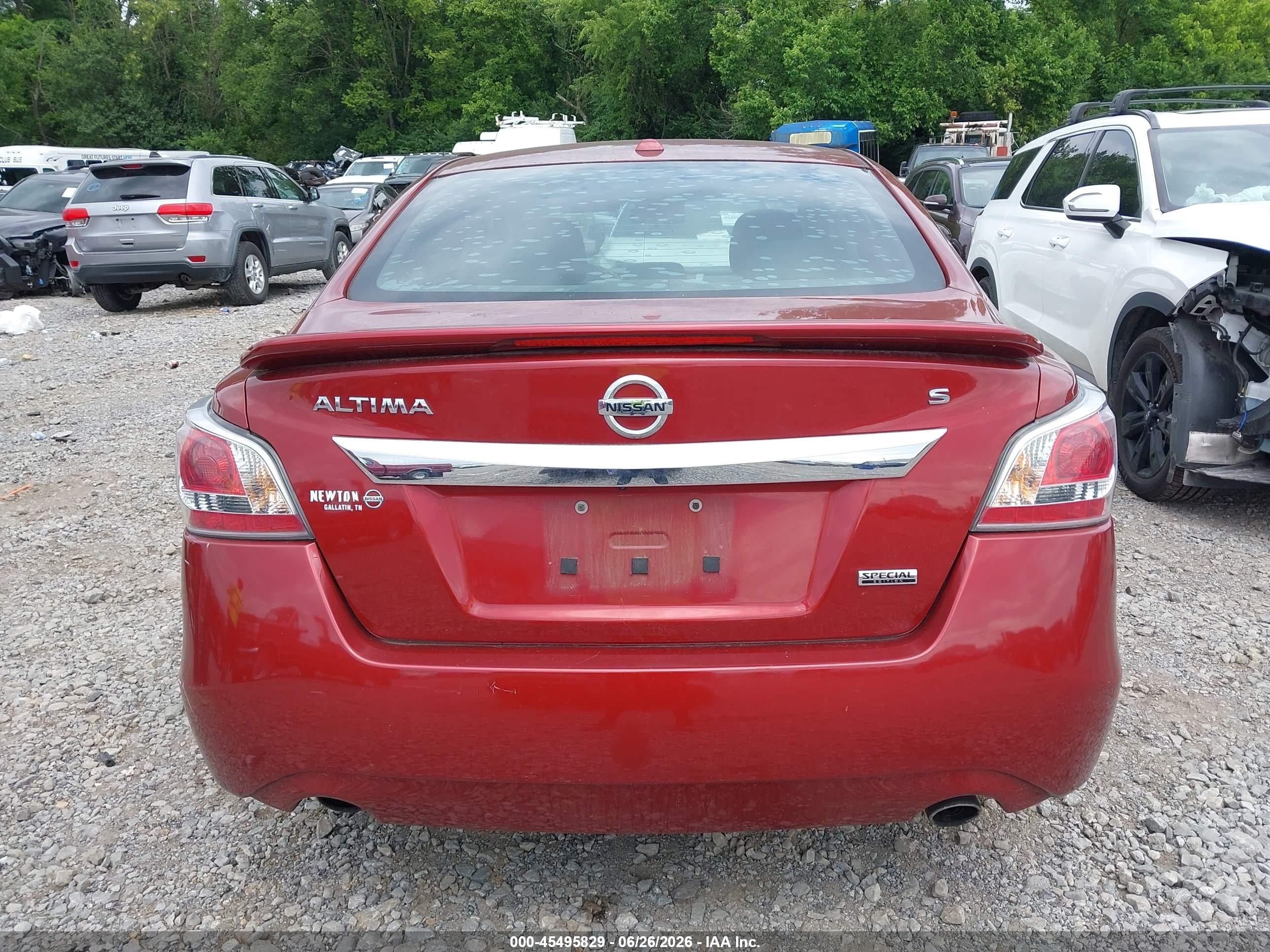 2015 Nissan Altima 2.5 S Red vin: 1N4AL3AP6FC461712
