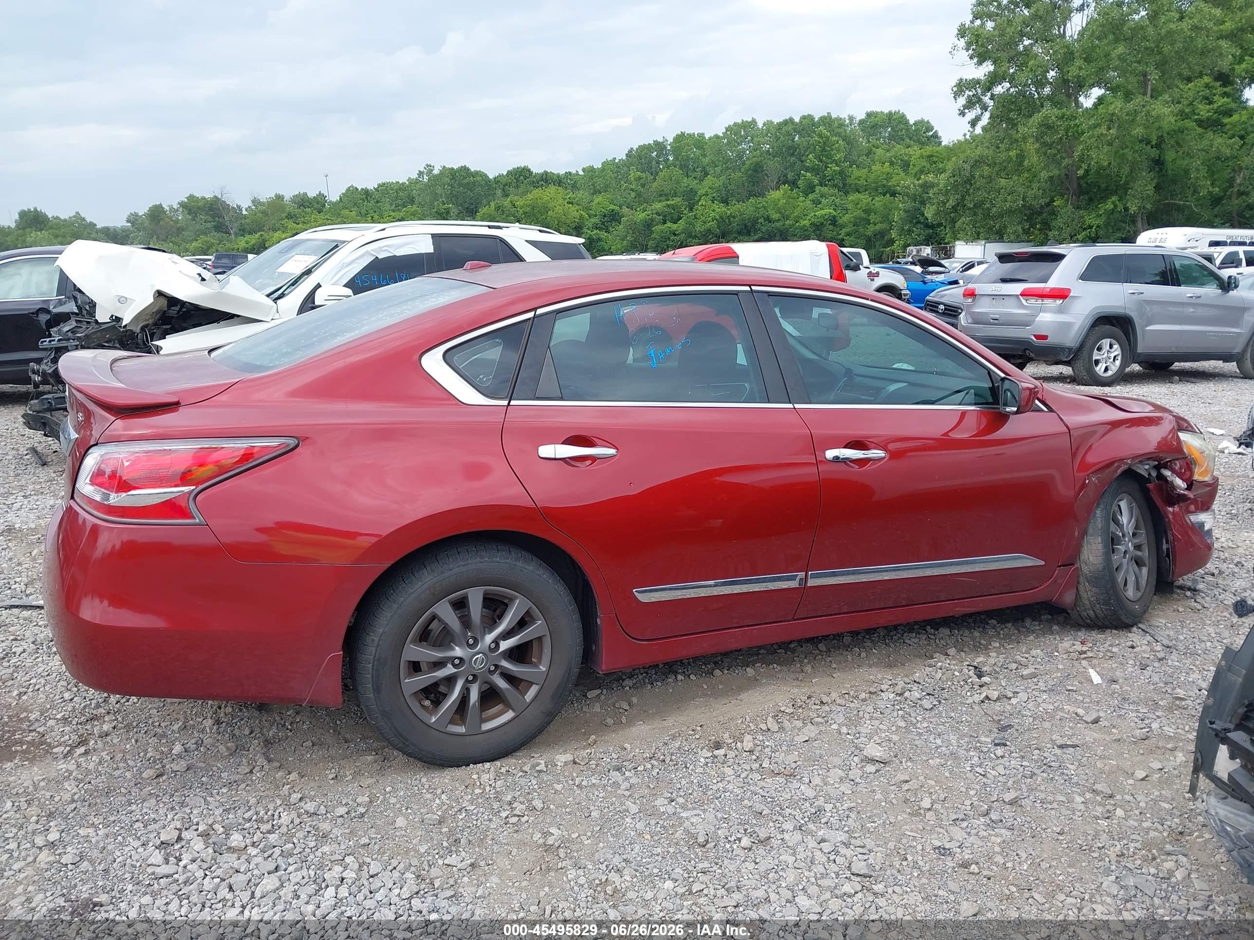 2015 Nissan Altima 2.5 S Red vin: 1N4AL3AP6FC461712