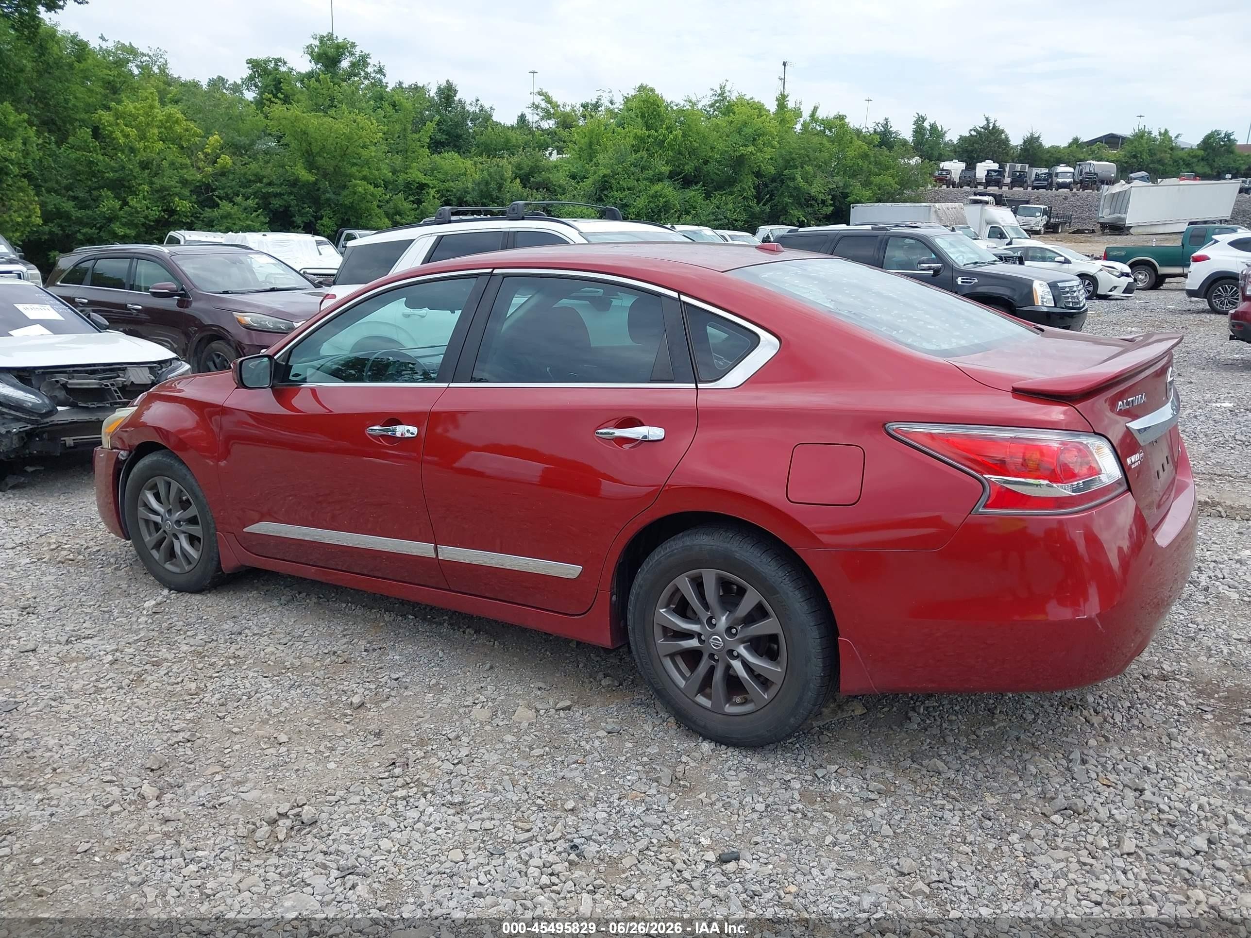 2015 Nissan Altima 2.5 S Red vin: 1N4AL3AP6FC461712