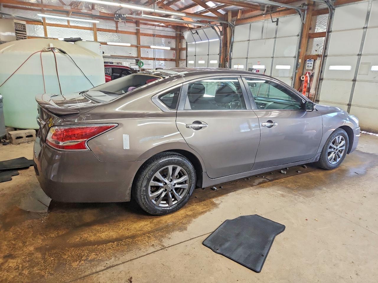 2015 Nissan Altima 2.5 S Gray vin: 1N4AL3AP6FC462391