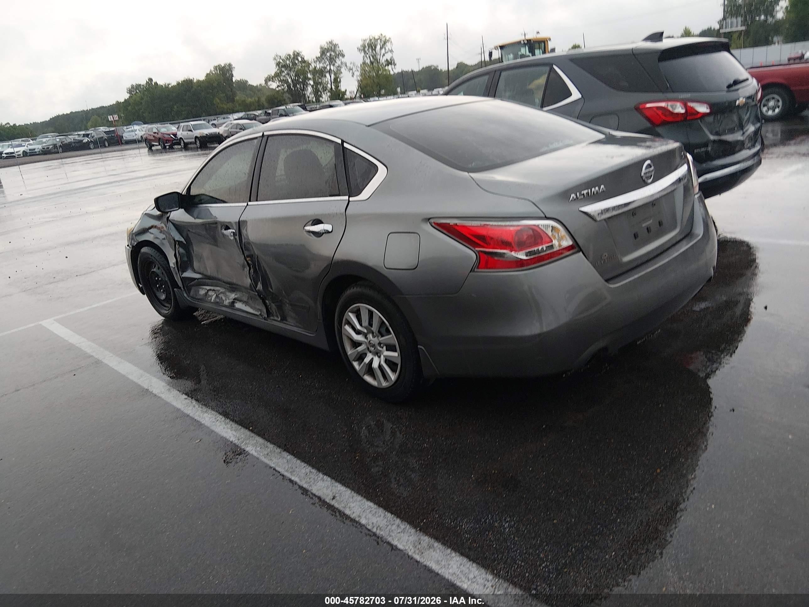 2015 Nissan Altima 2.5 S Silver vin: 1N4AL3AP6FC470619