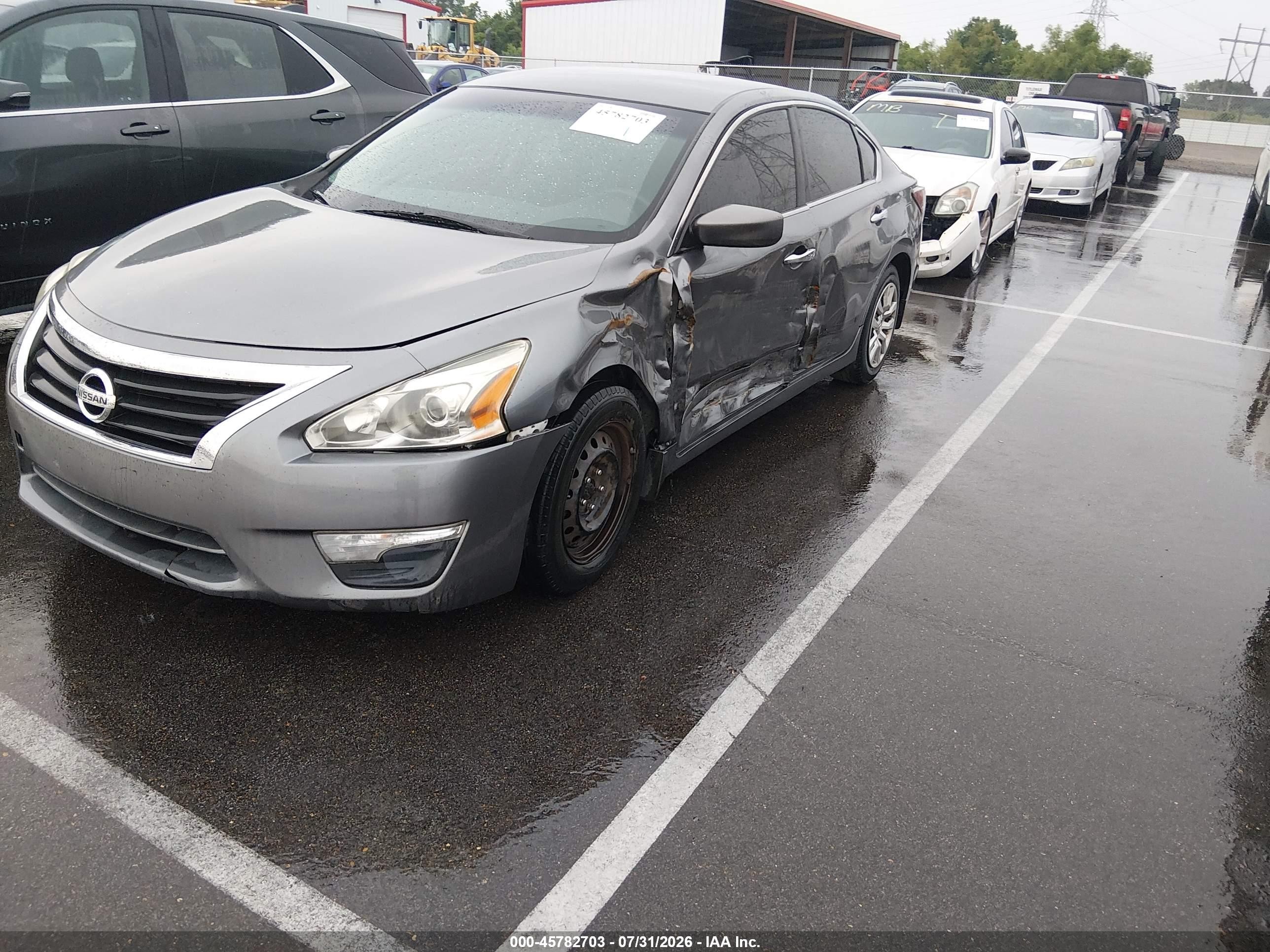 2015 Nissan Altima 2.5 S Silver vin: 1N4AL3AP6FC470619