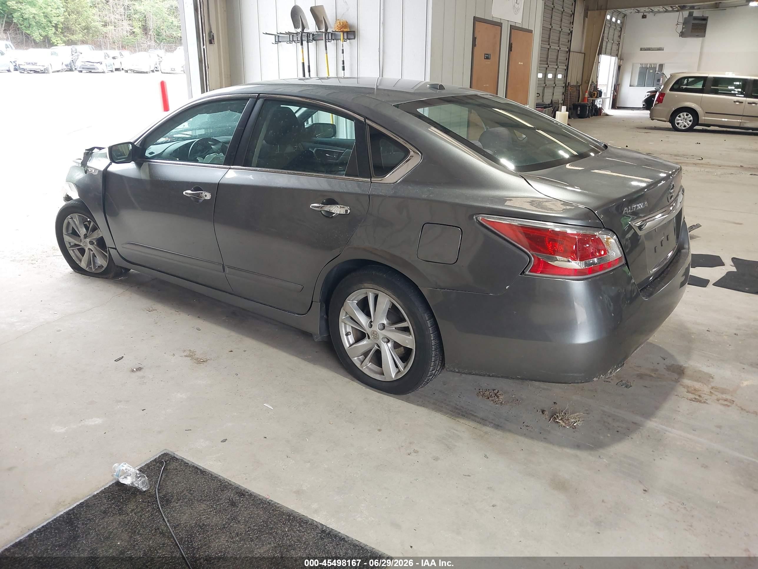 2015 Nissan Altima 2.5 Sv Серый vin: 1N4AL3AP6FC483757