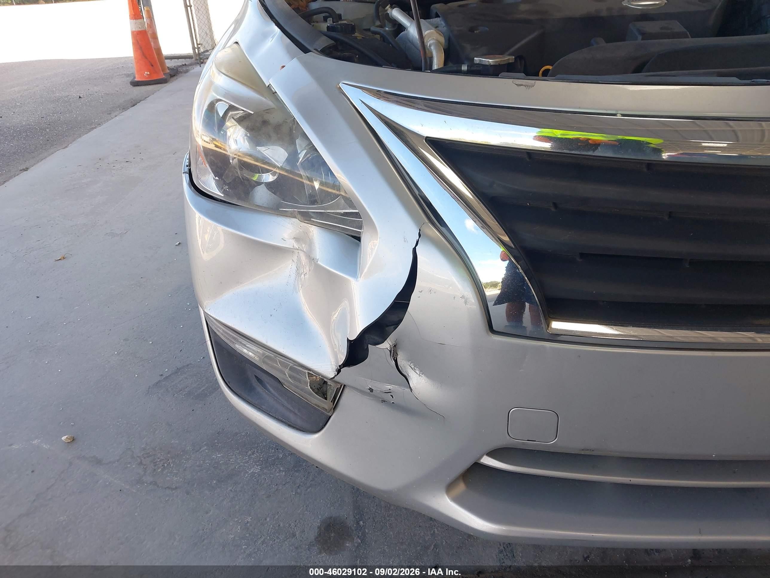 2015 Nissan Altima 2.5 S Silver vin: 1N4AL3AP6FC490255