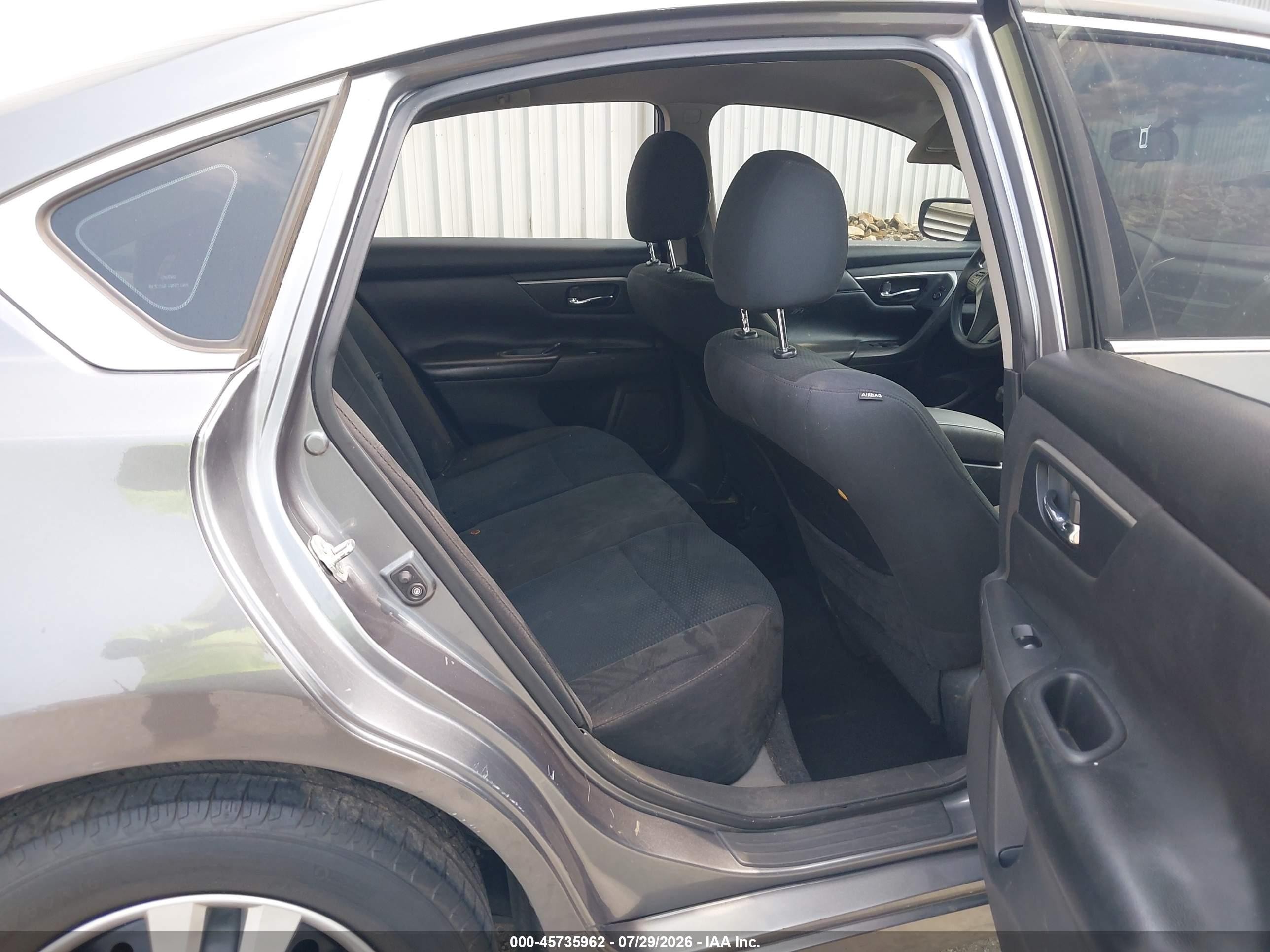 2015 Nissan Altima 2.5/2.5 S/2.5 Sl/2.5 Sv Серый vin: 1N4AL3AP6FC495584