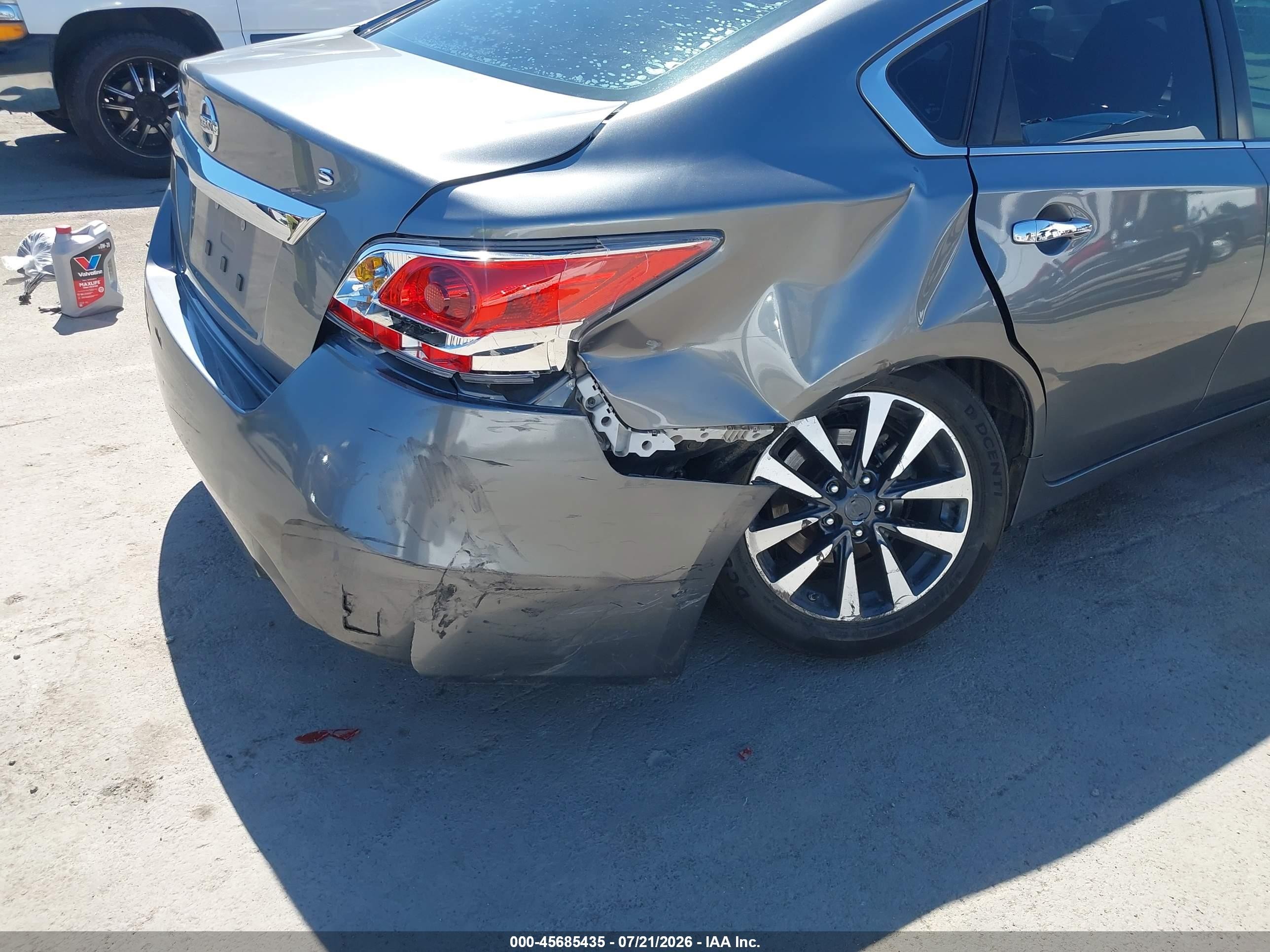 2015 Nissan Altima 2.5 S Gray vin: 1N4AL3AP6FC498128