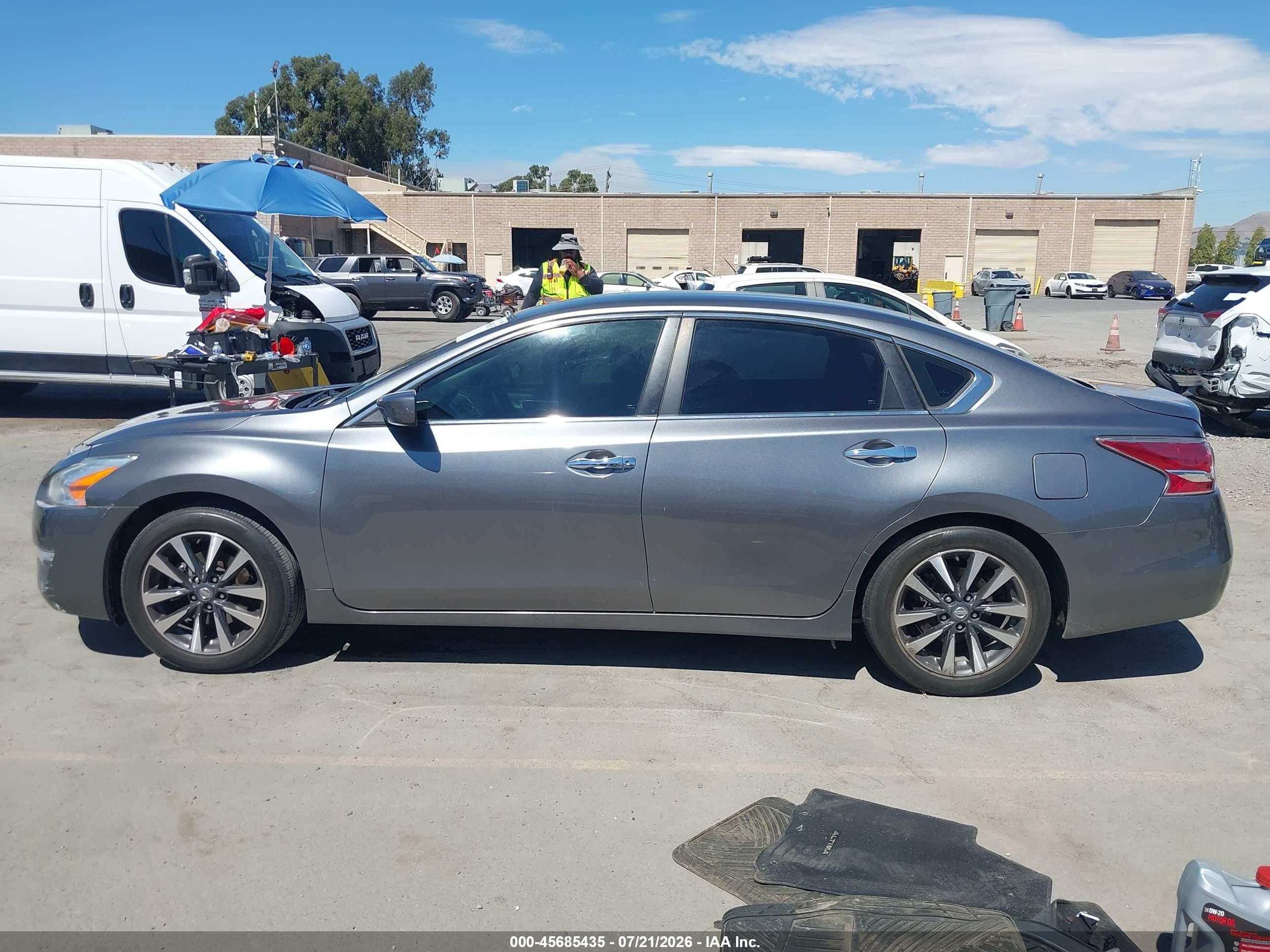 2015 Nissan Altima 2.5 S Gray vin: 1N4AL3AP6FC498128