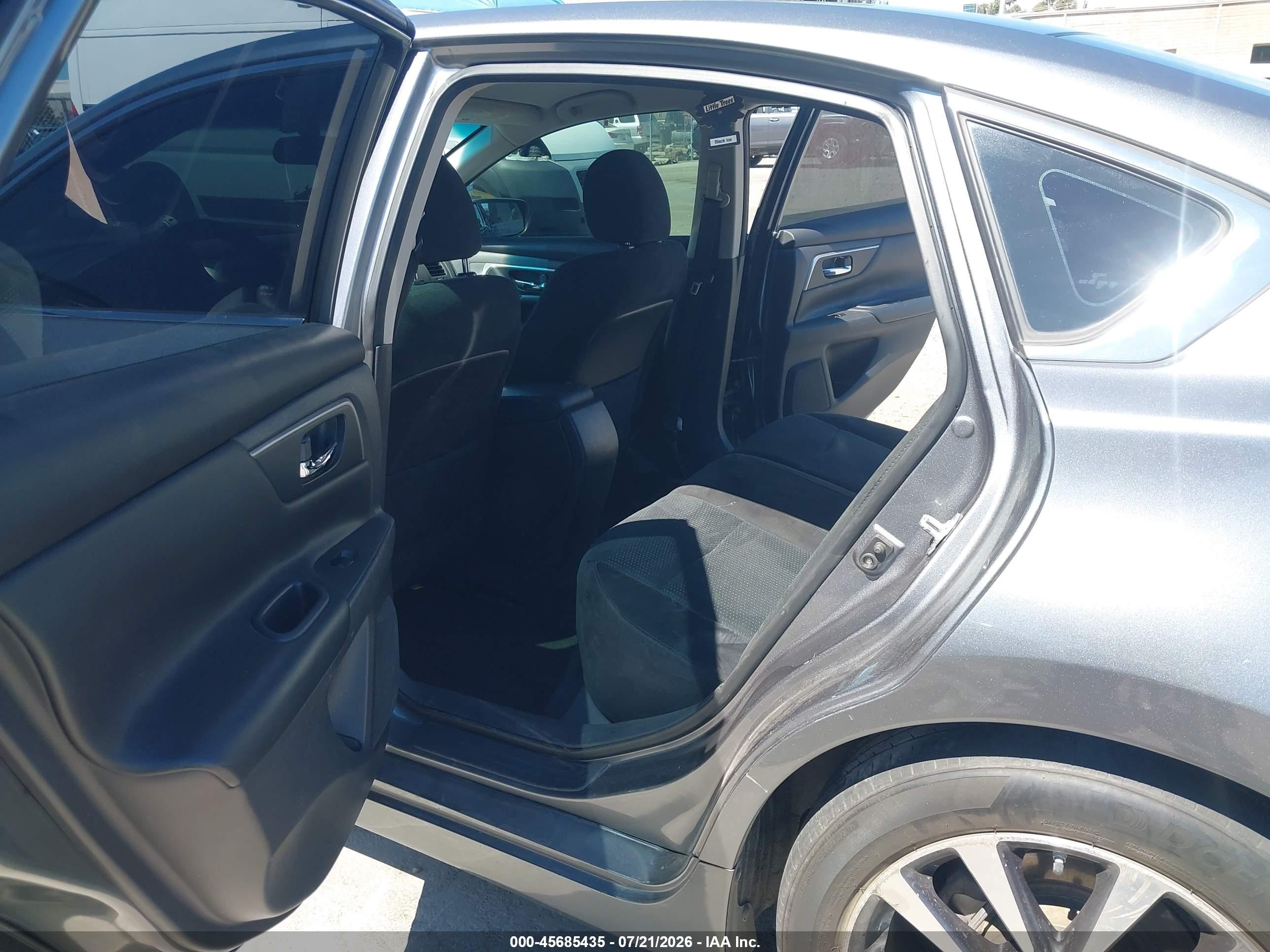 2015 Nissan Altima 2.5 S Gray vin: 1N4AL3AP6FC498128