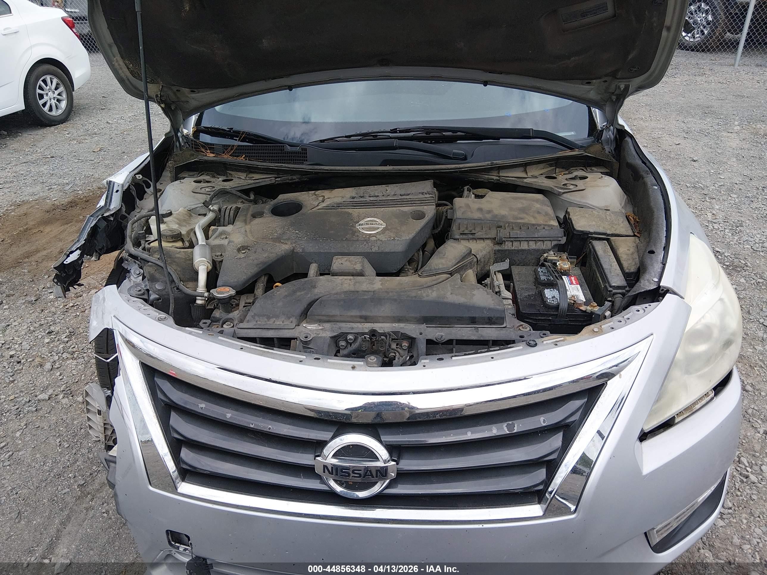 2015 Nissan Altima 2.5 S Silver vin: 1N4AL3AP6FC569568