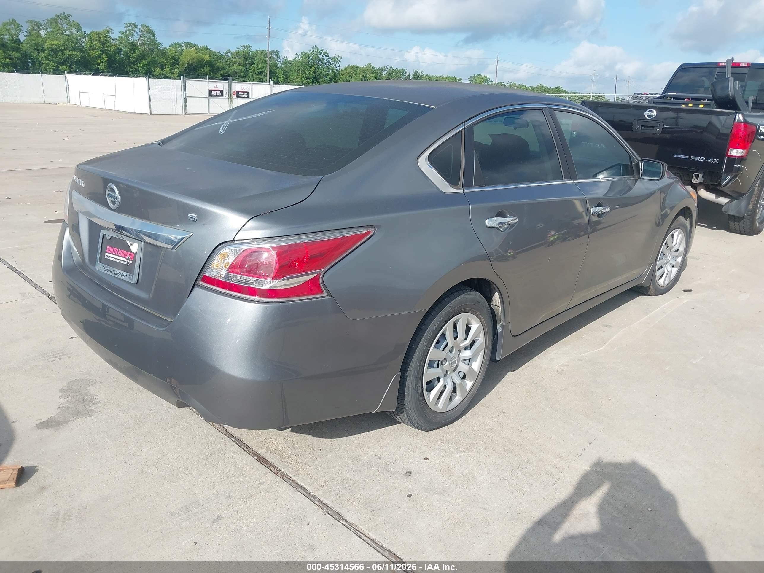 2015 Nissan Altima 2.5 S Gray vin: 1N4AL3AP6FC578920
