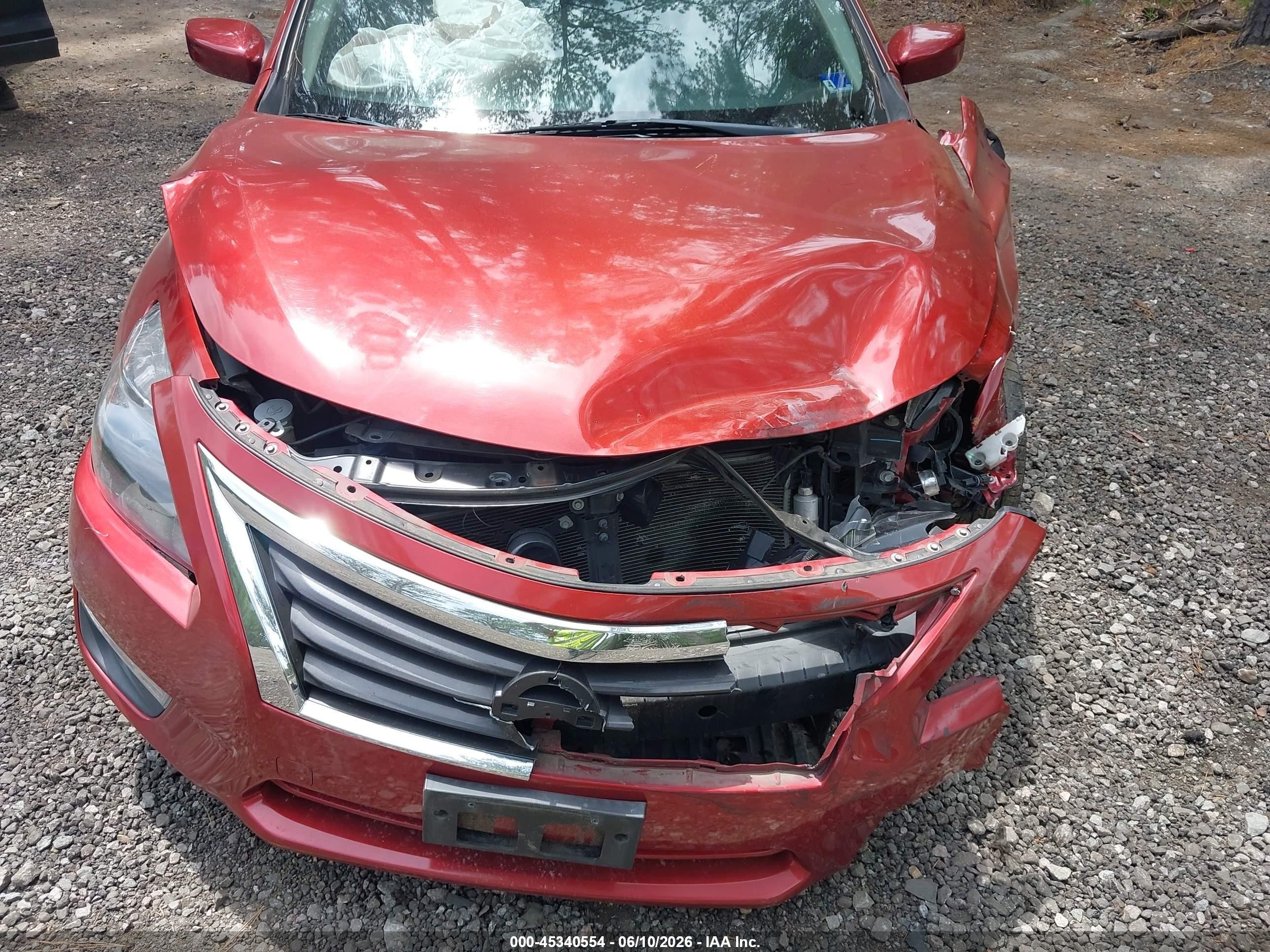 2015 Nissan Altima 2.5 S Red vin: 1N4AL3AP6FC580635