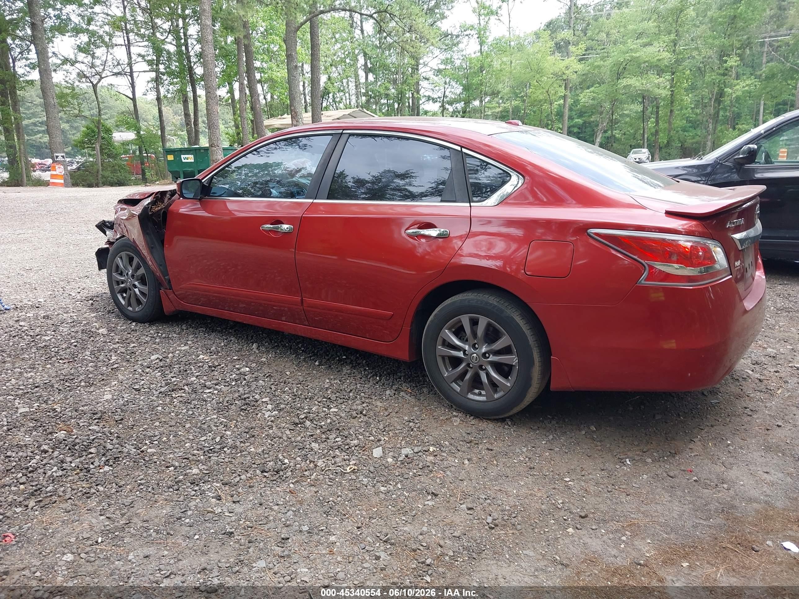 2015 Nissan Altima 2.5 S Red vin: 1N4AL3AP6FC580635