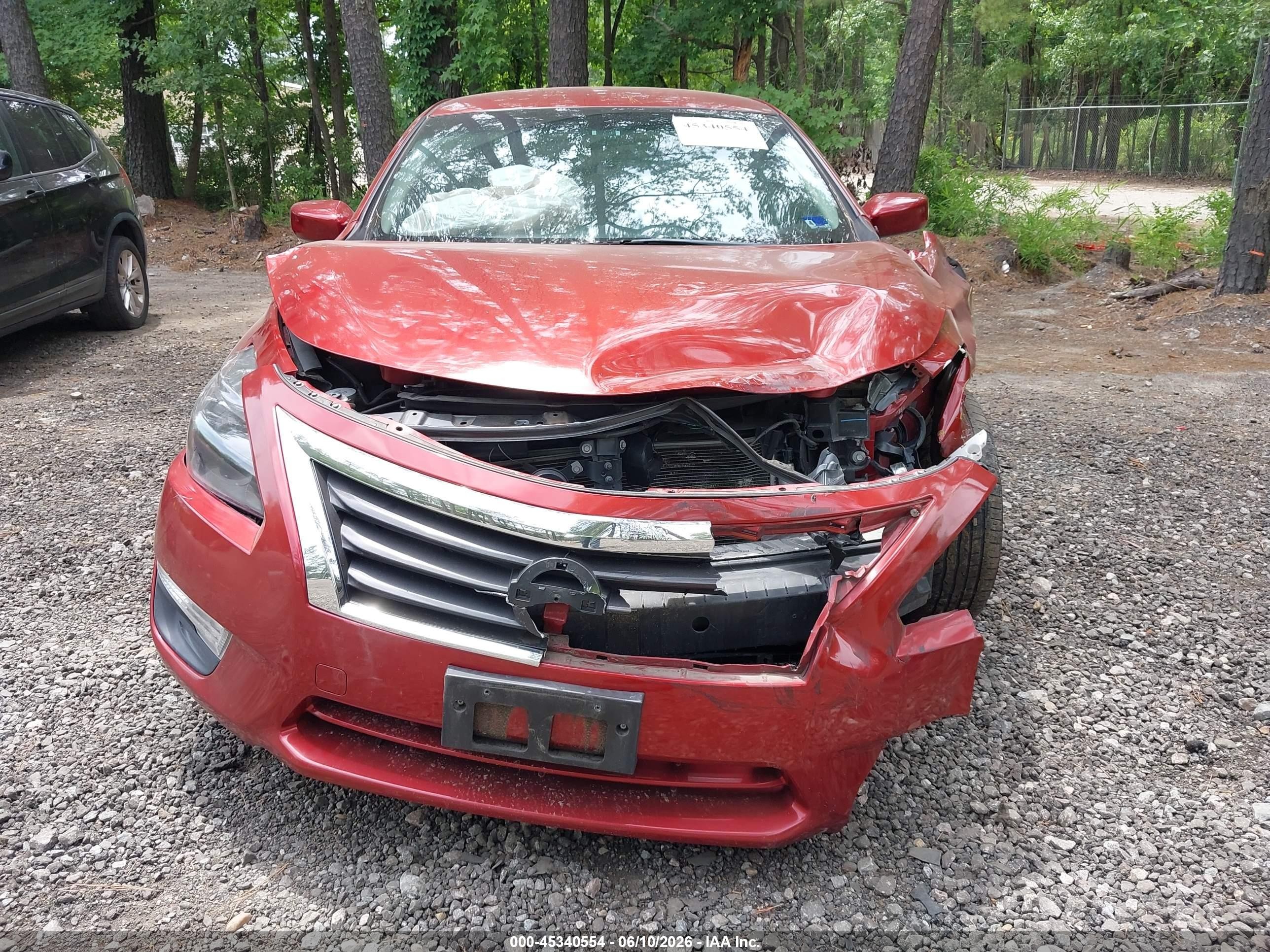 2015 Nissan Altima 2.5 S Red vin: 1N4AL3AP6FC580635