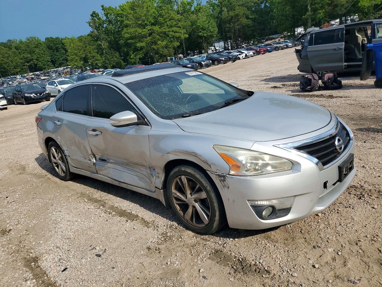 2015 Nissan Altima 2.5 Sv Silver vin: 1N4AL3AP6FC589335
