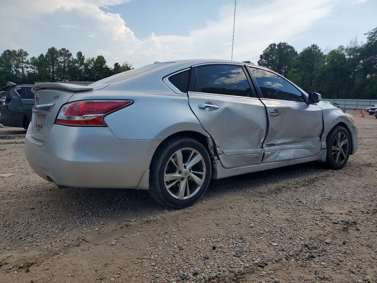 2015 Nissan Altima 2.5 Sv Silver vin: 1N4AL3AP6FC589335