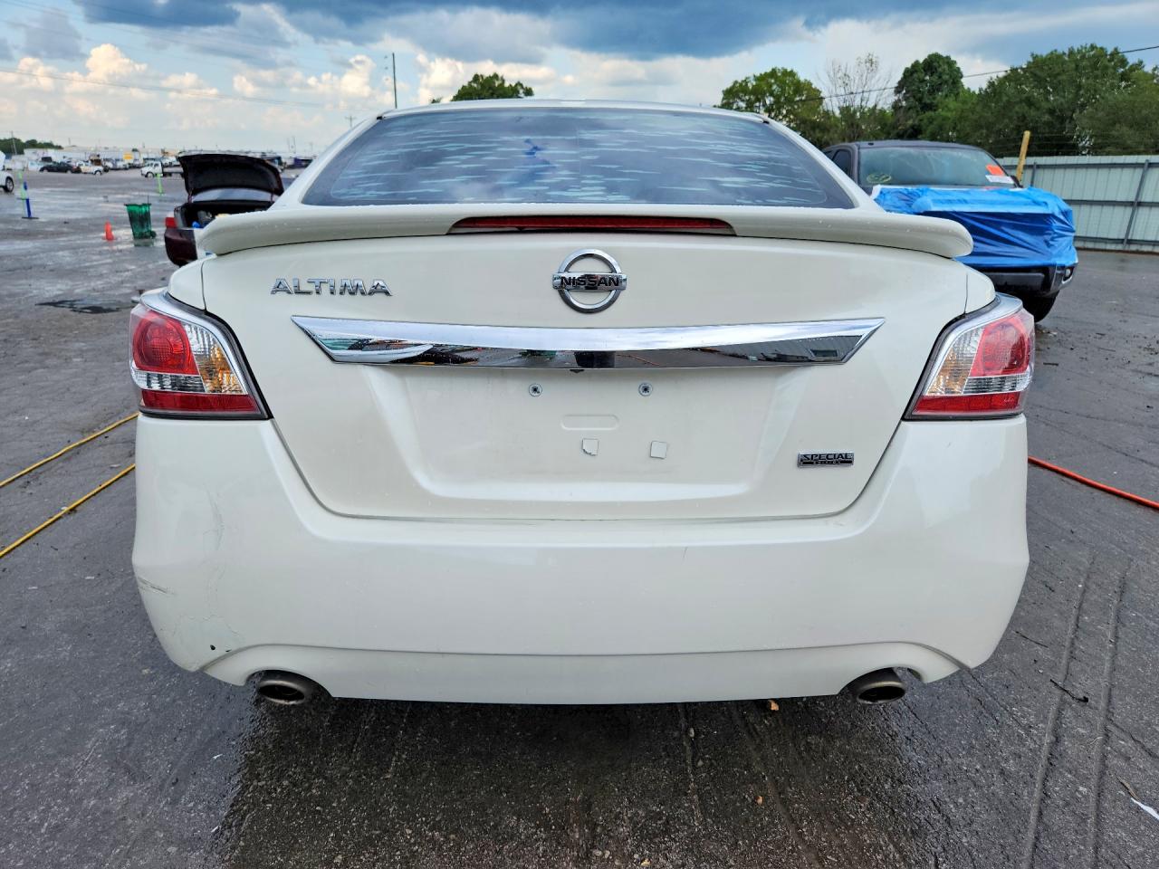 2015 Nissan Altima 2.5 S White vin: 1N4AL3AP6FC595846
