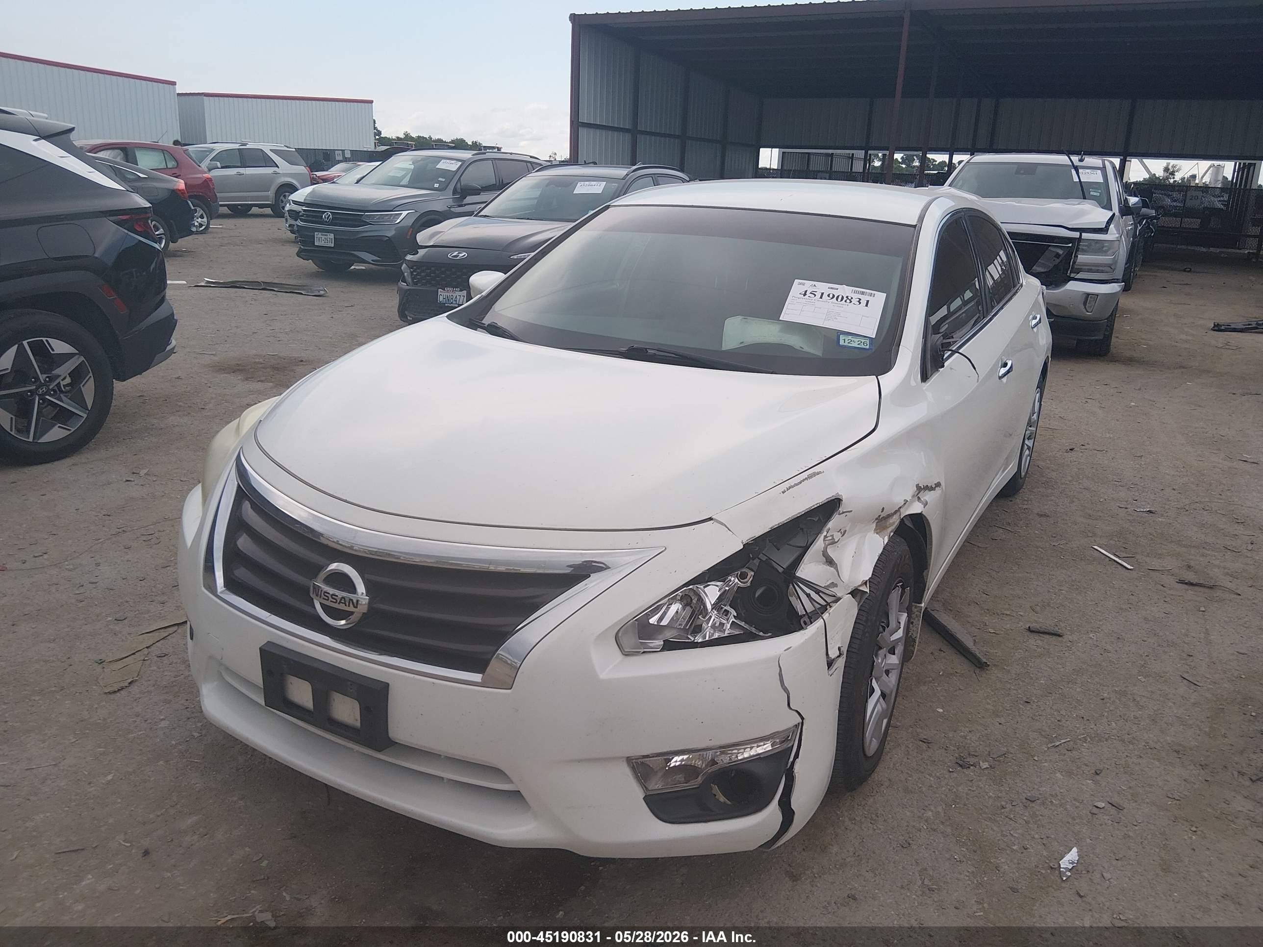 2015 Nissan Altima 2.5 S White vin: 1N4AL3AP6FN322832