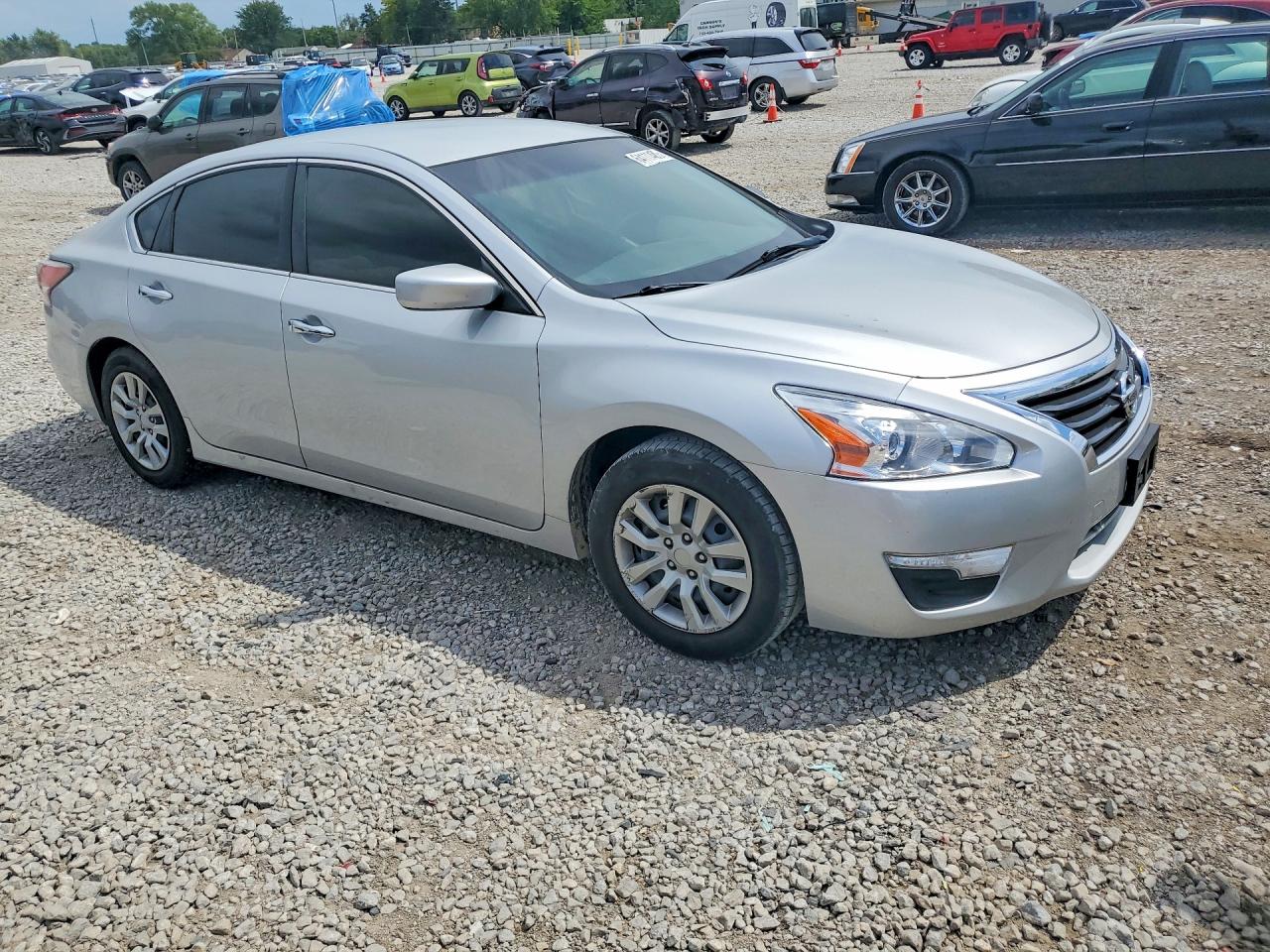 2015 Nissan Altima 2.5 S Silver vin: 1N4AL3AP6FN342563
