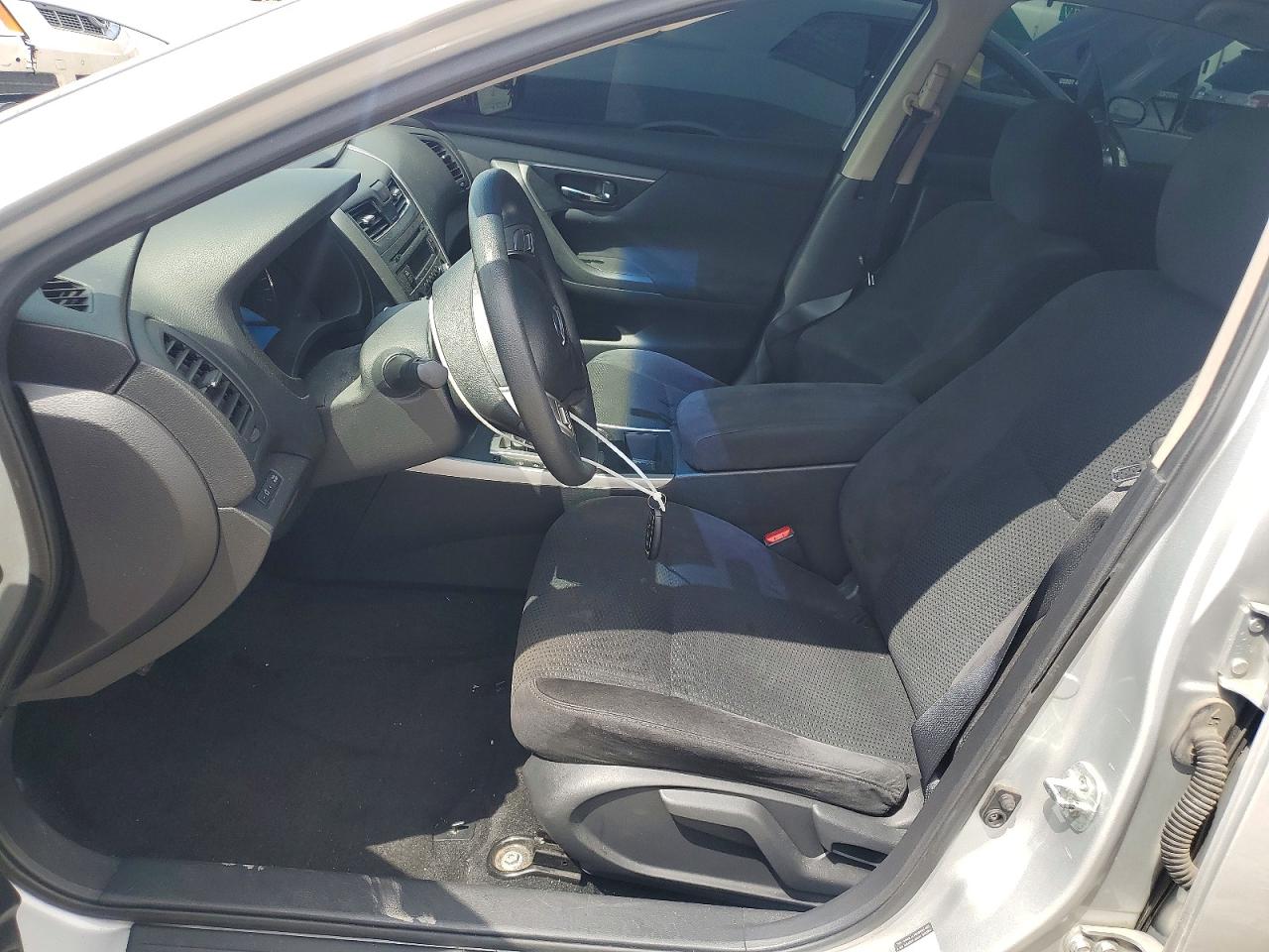 2015 Nissan Altima 2.5 S Silver vin: 1N4AL3AP6FN342563
