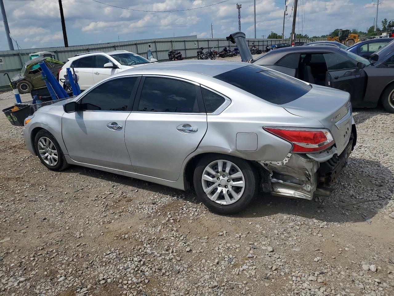 2015 Nissan Altima 2.5 S Silver vin: 1N4AL3AP6FN342563