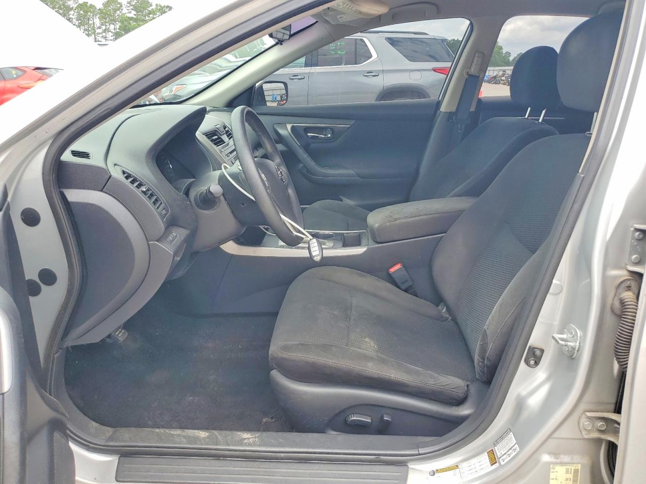 2015 Nissan Altima 2.5 S Серебряный vin: 1N4AL3AP6FN351148