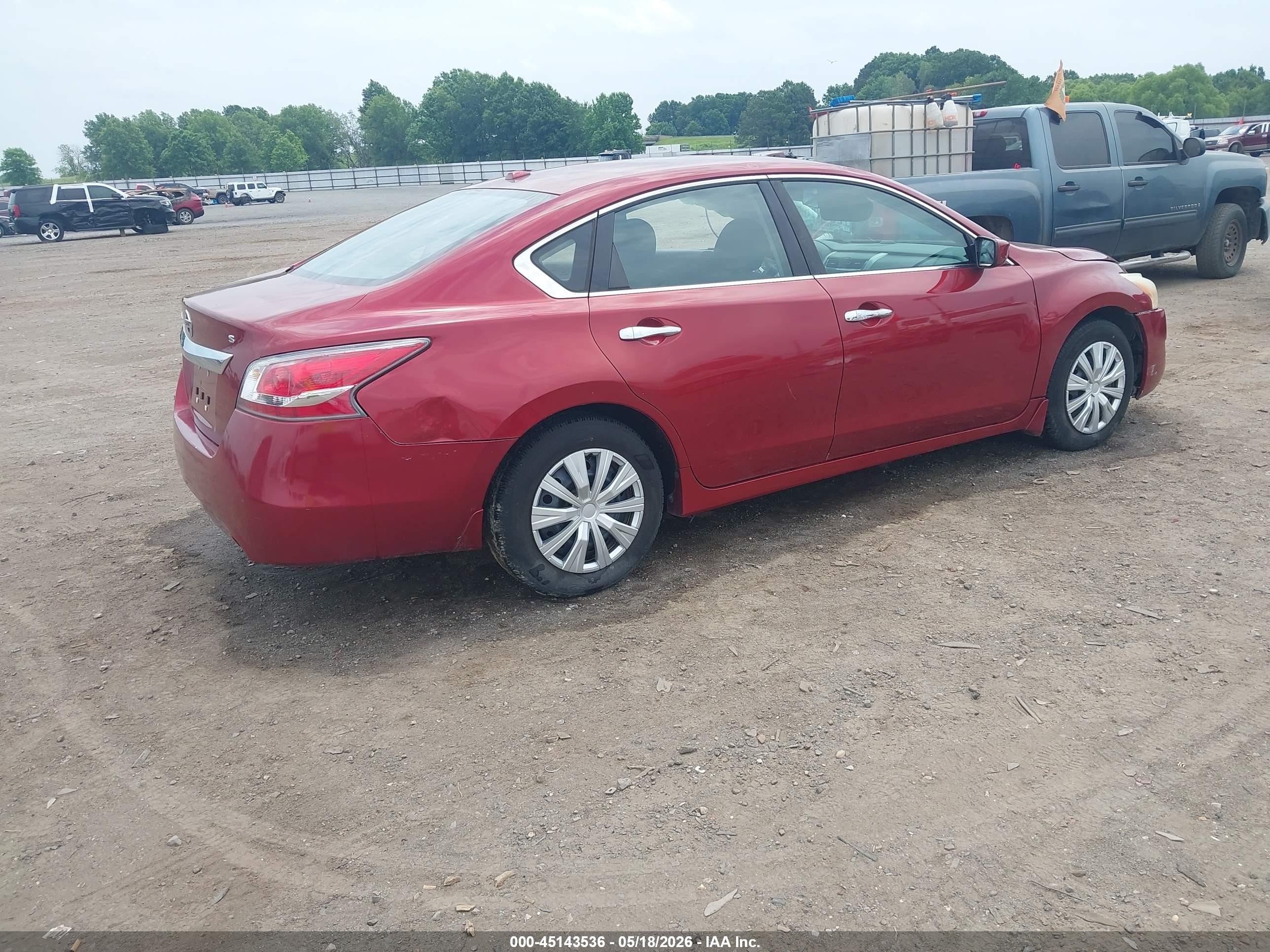 2015 Nissan Altima 2.5 S Red vin: 1N4AL3AP6FN352588