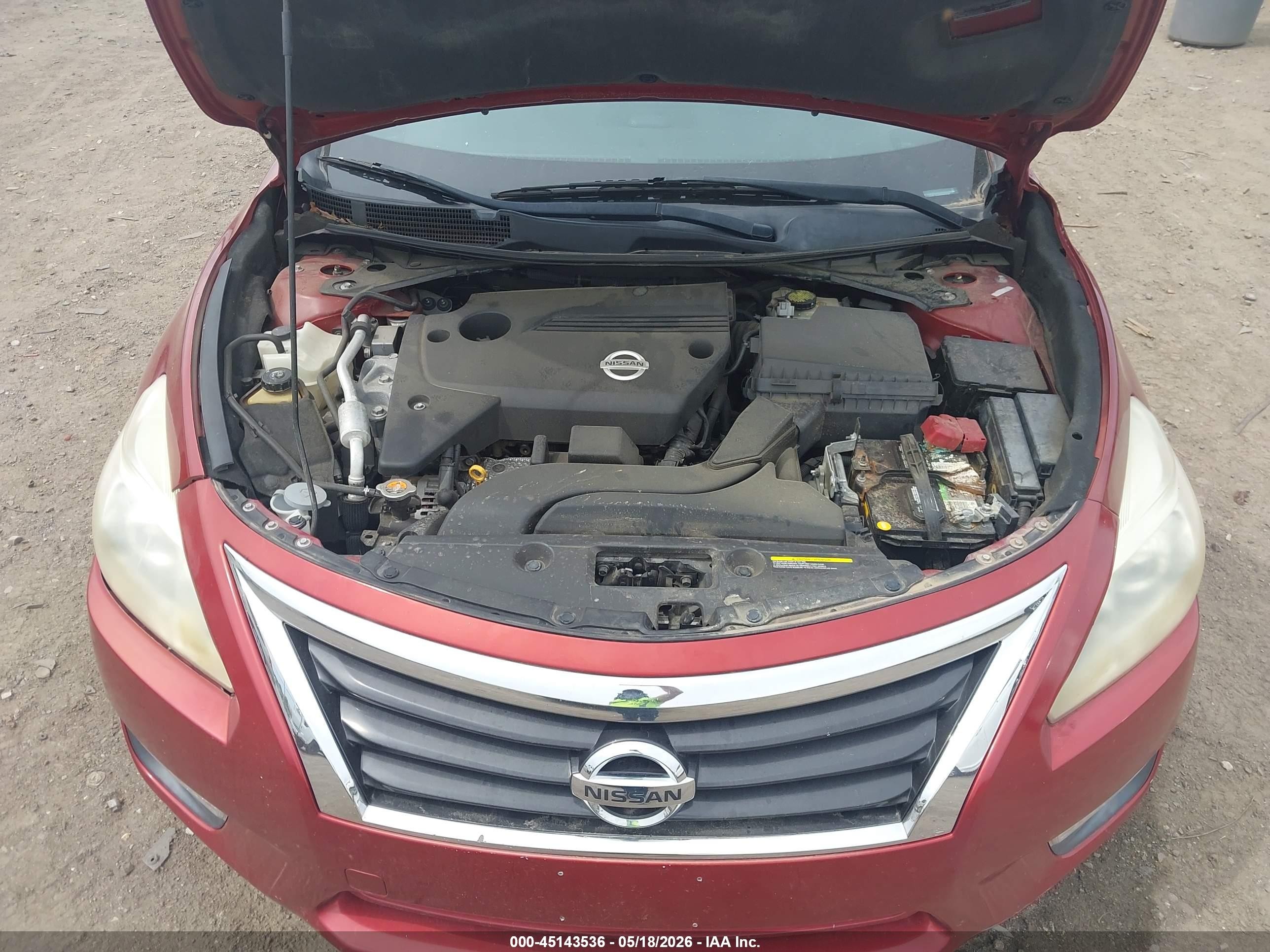 2015 Nissan Altima 2.5 S Red vin: 1N4AL3AP6FN352588