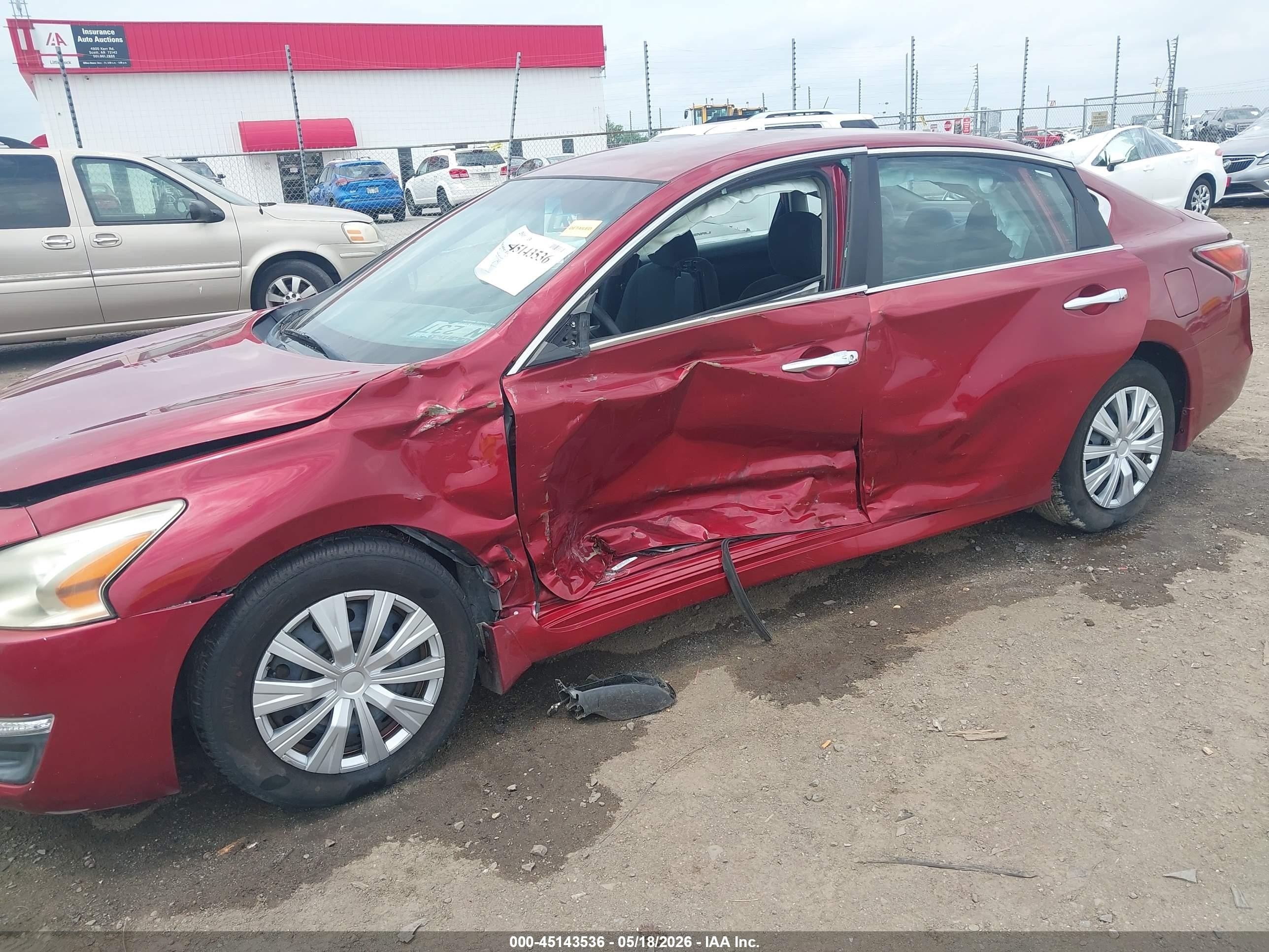 2015 Nissan Altima 2.5 S Red vin: 1N4AL3AP6FN352588