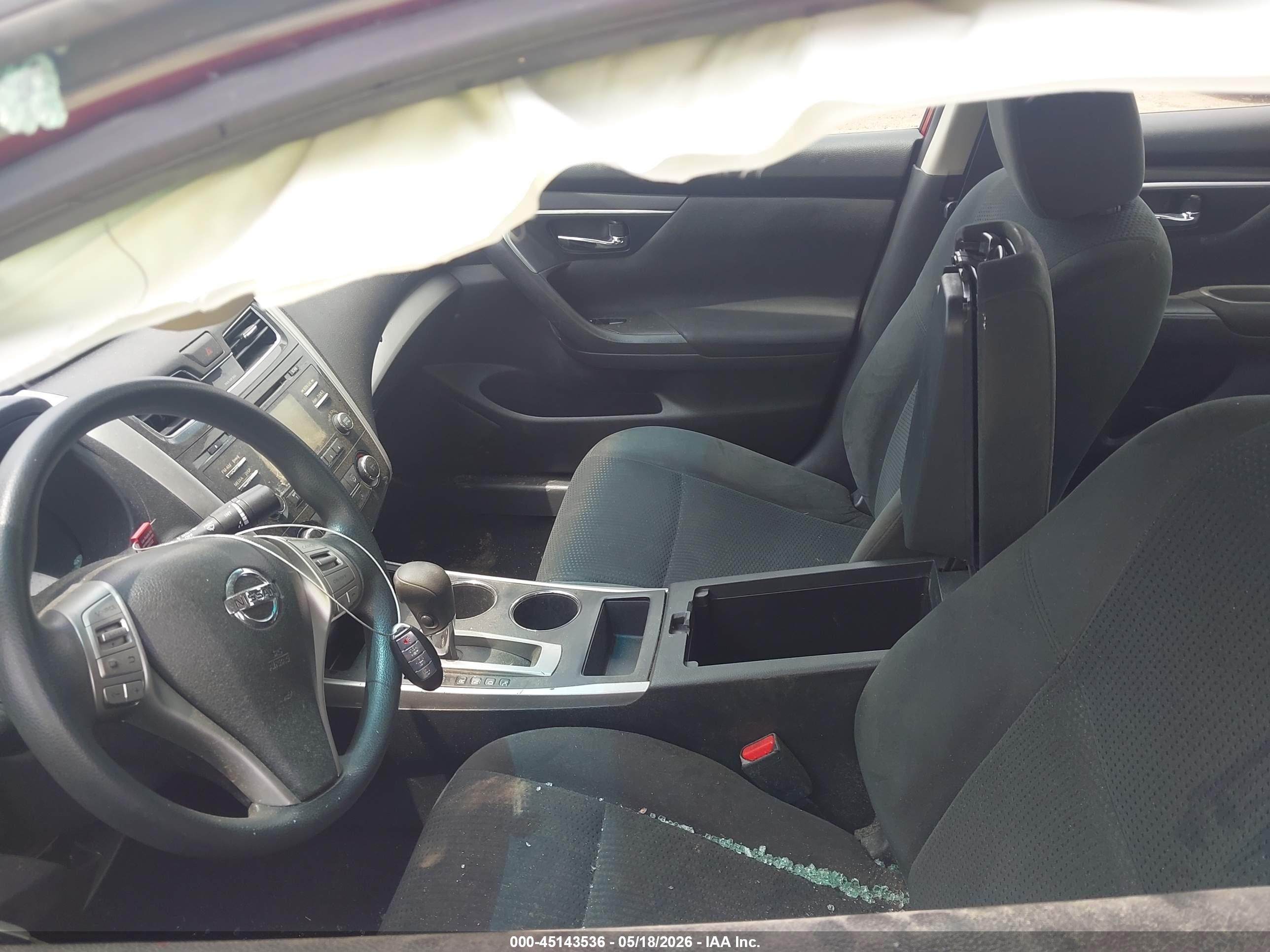 2015 Nissan Altima 2.5 S Red vin: 1N4AL3AP6FN352588