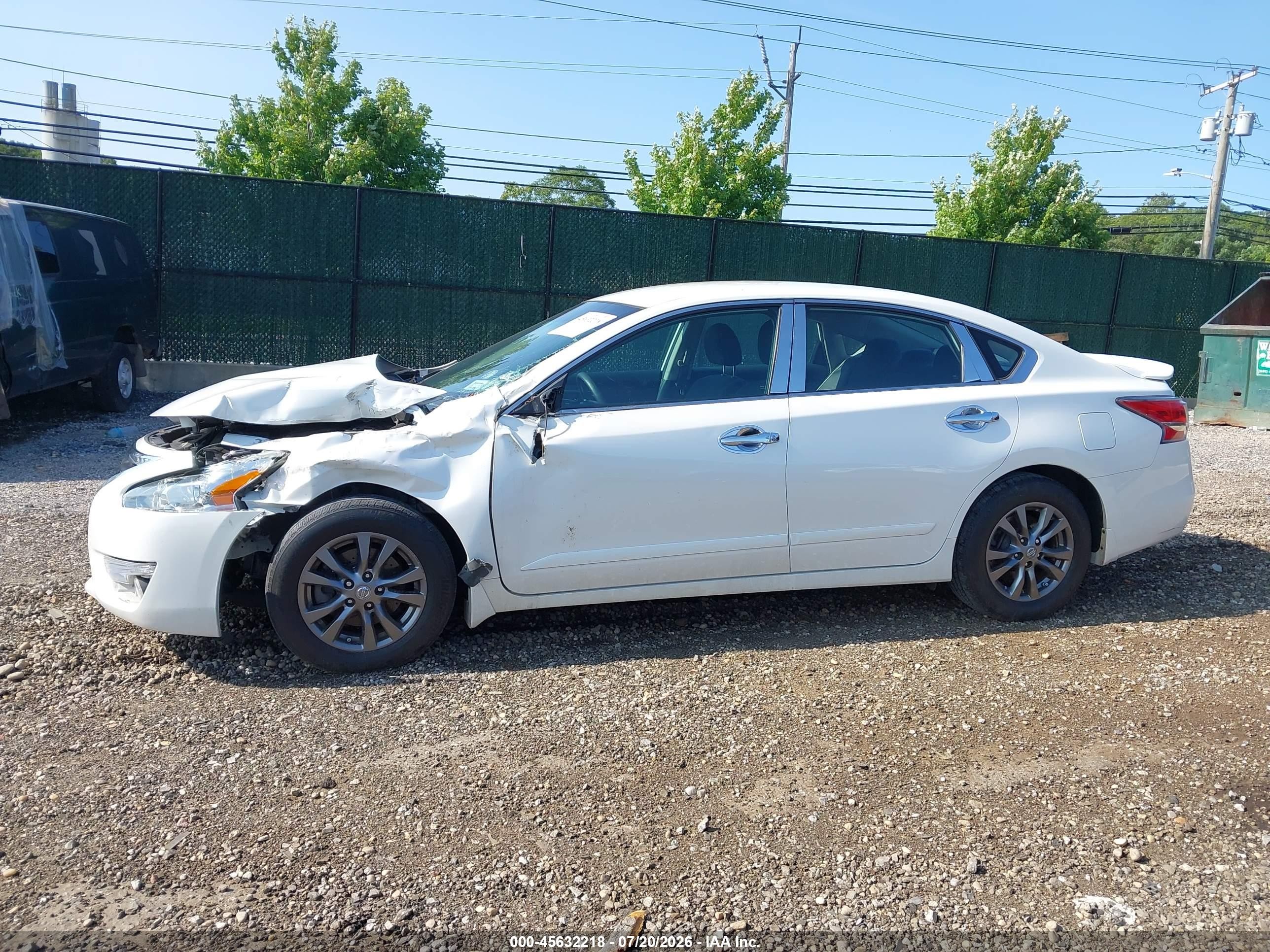 2015 Nissan Altima 2.5 S White vin: 1N4AL3AP6FN356270