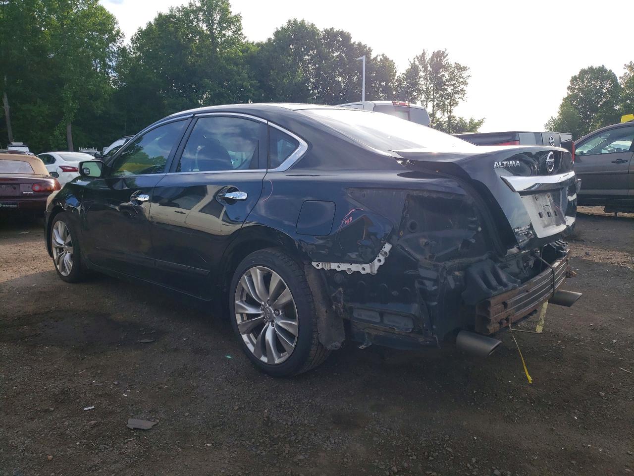2015 Nissan Altima 2.5 S Black vin: 1N4AL3AP6FN357063