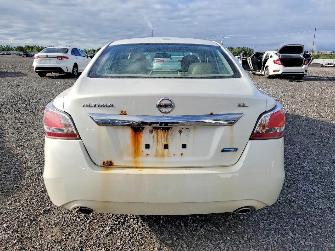 2015 Nissan Altima 2.5 White vin: 1N4AL3AP6FN358889