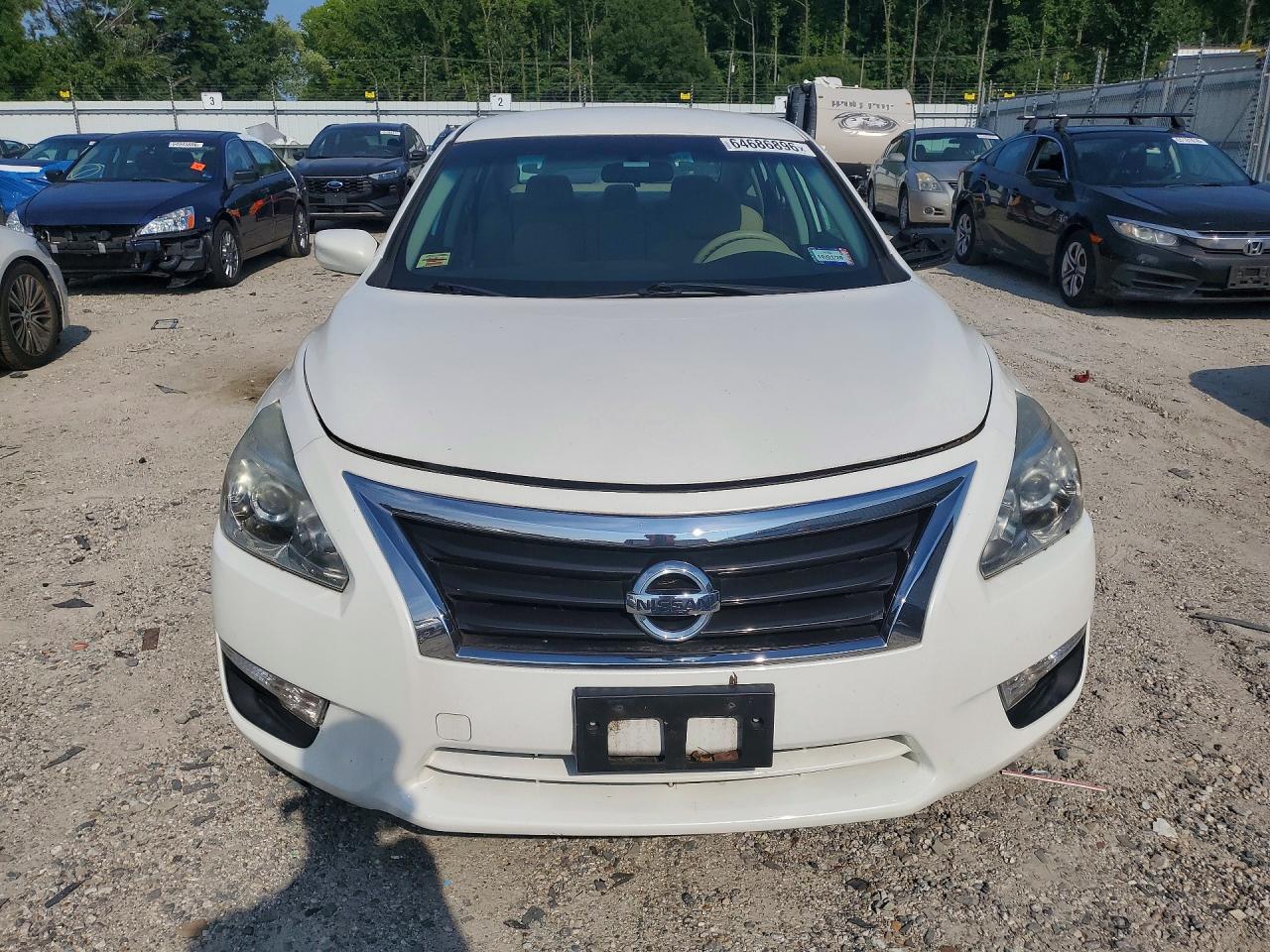 2015 Nissan Altima 2.5 S White vin: 1N4AL3AP6FN368905